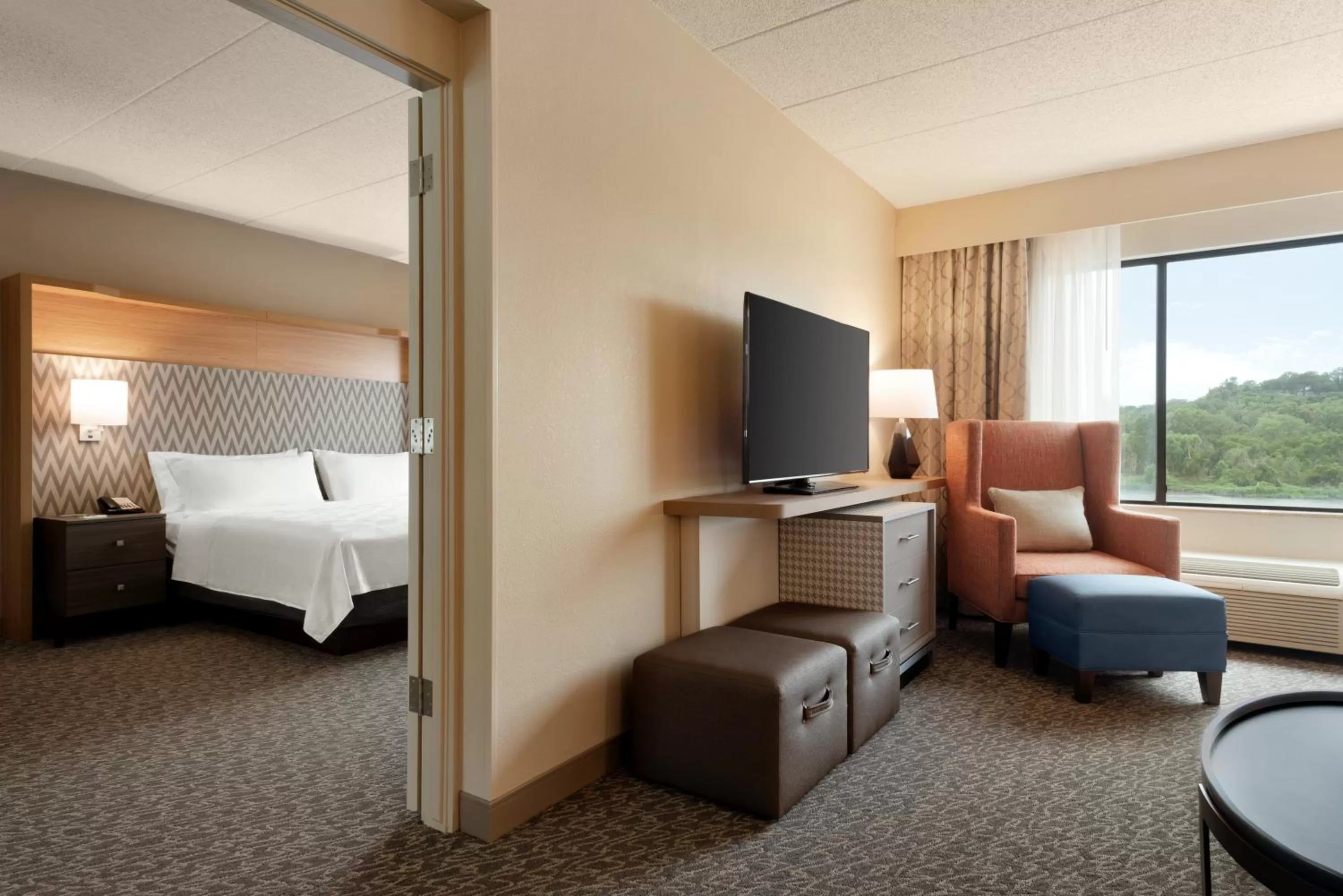 Photo of the whole room, Bed in Holiday Inn Hotel & Suites Council Bluffs by IHG