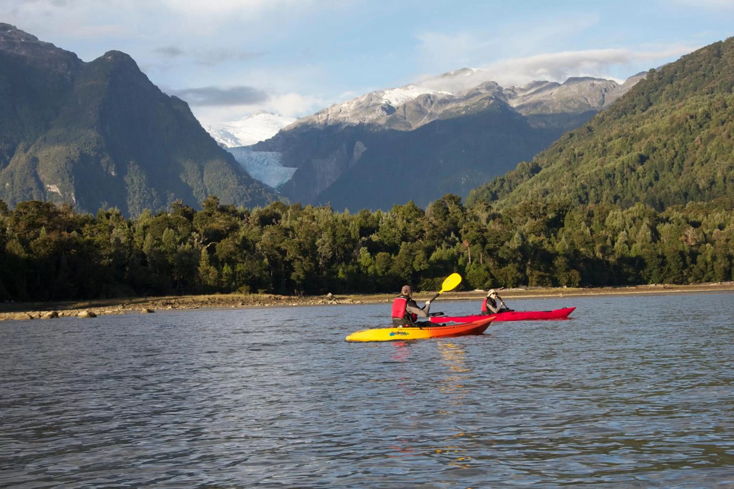 Canoeing in Posada Queulat