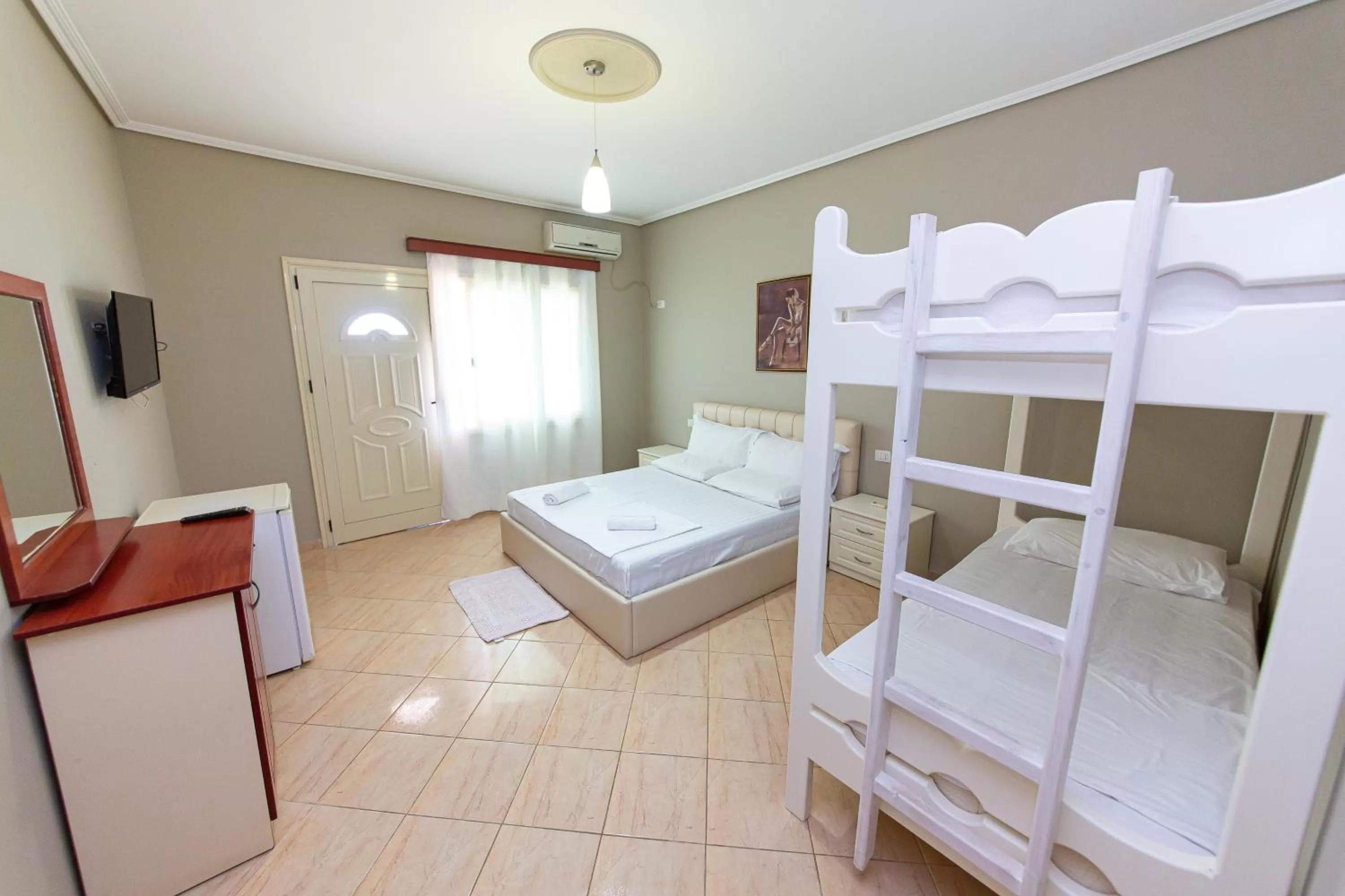 Bedroom, Bed in Hotel Roi