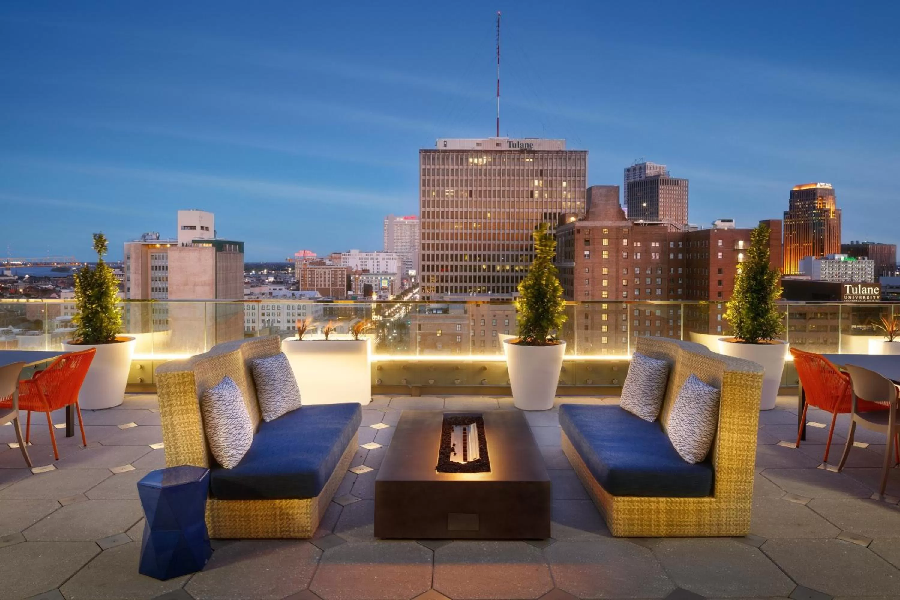 Lounge or bar in SpringHill Suites by Marriott New Orleans Downtown/Canal Street