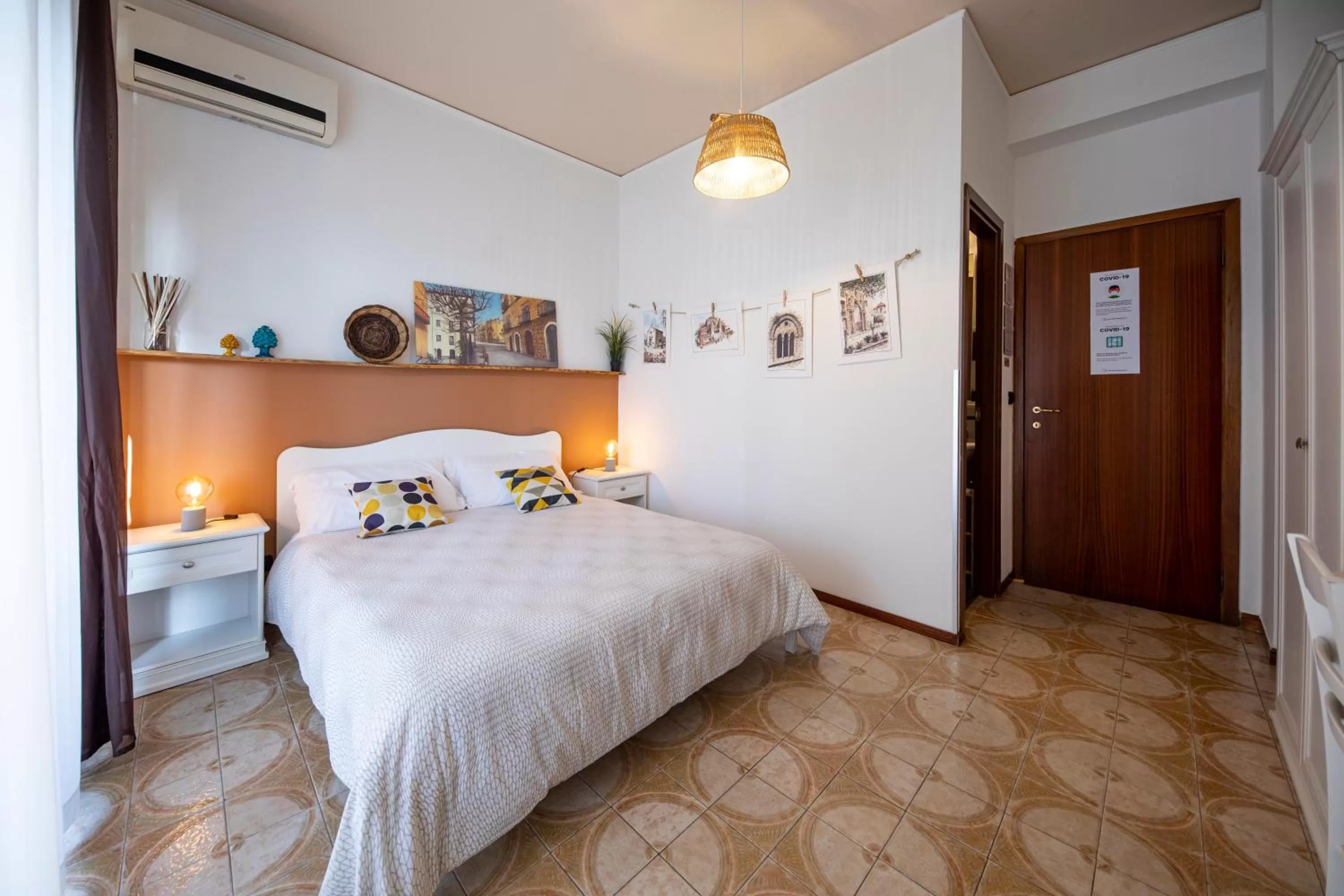 Double Room with Private Bathroom in Baronetto B&B