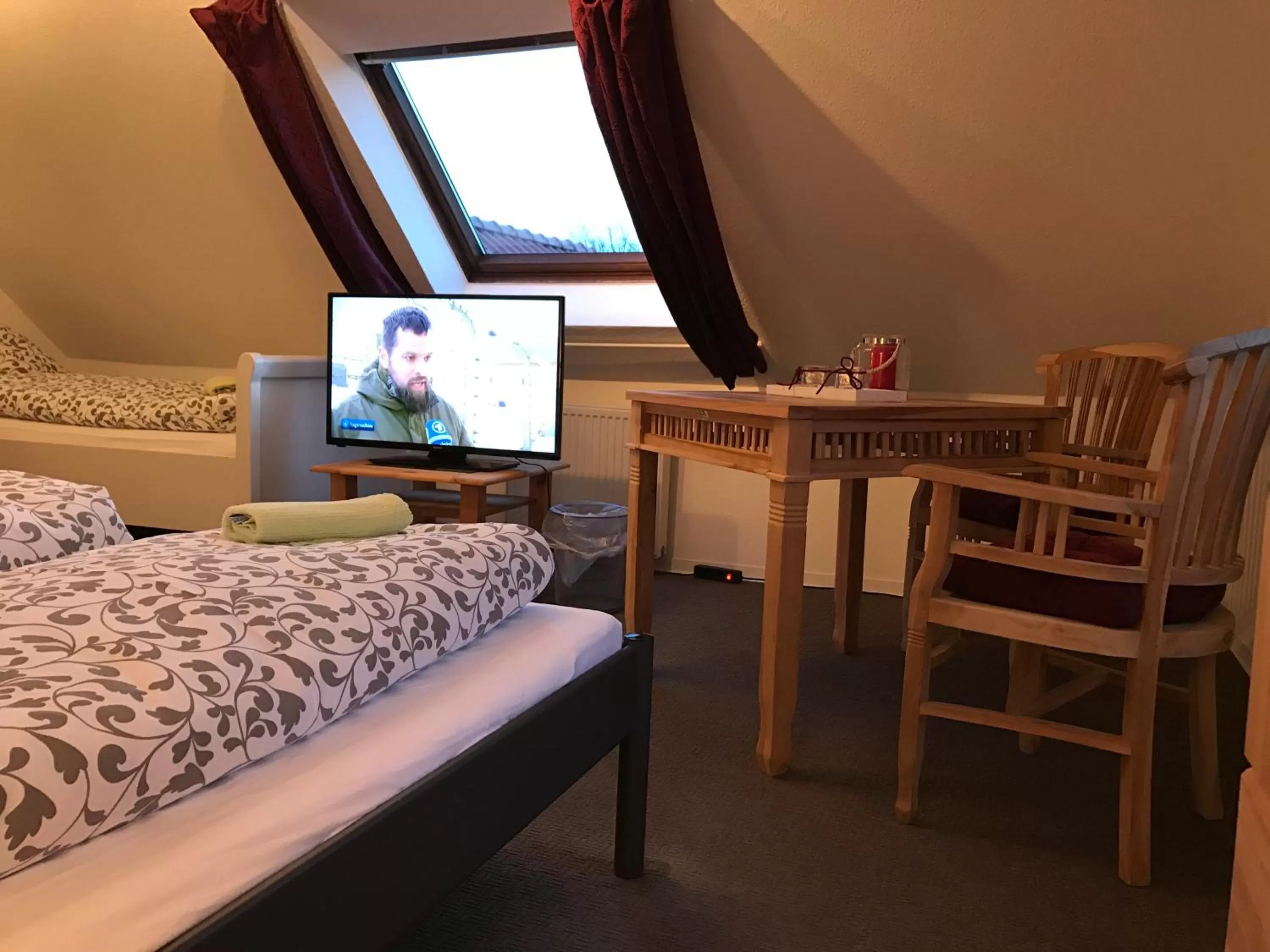 Seating area, Bed in Leezdorfer Hof