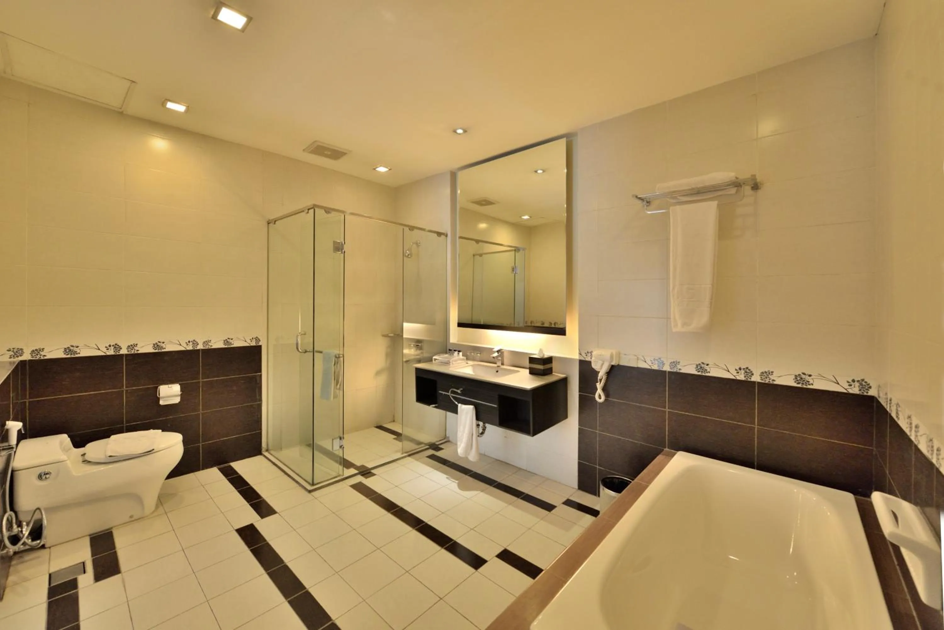 Bathroom in Golden Flower by KAGUM Hotels