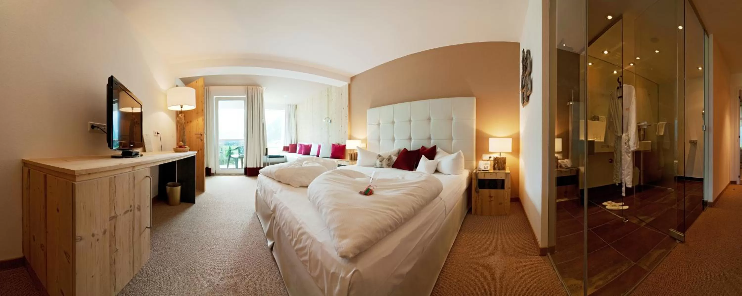 Bedroom, Bed in Alpenhotel Stefanie