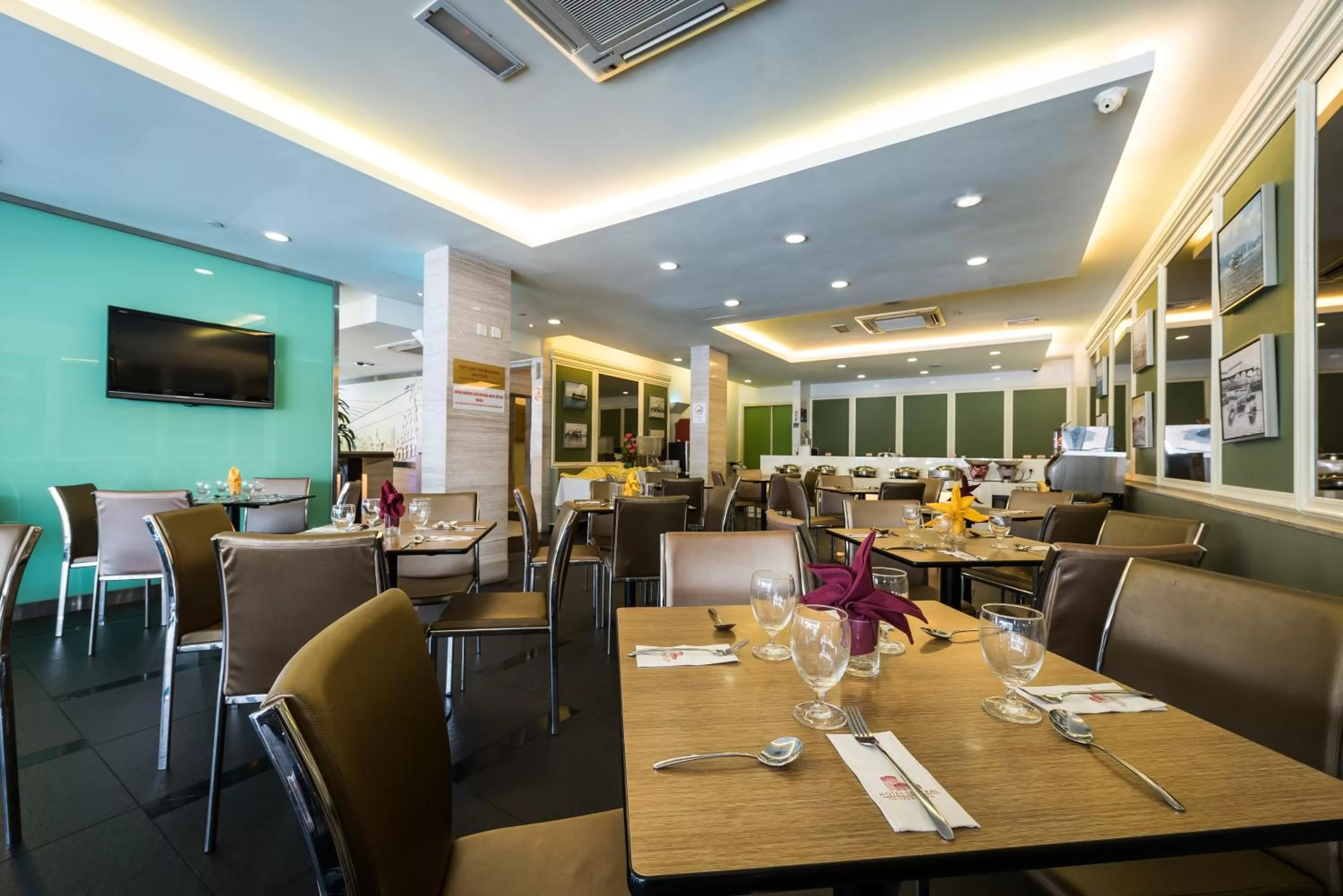 Restaurant/places to eat in Hotel Sentral Georgetown @ City Centre