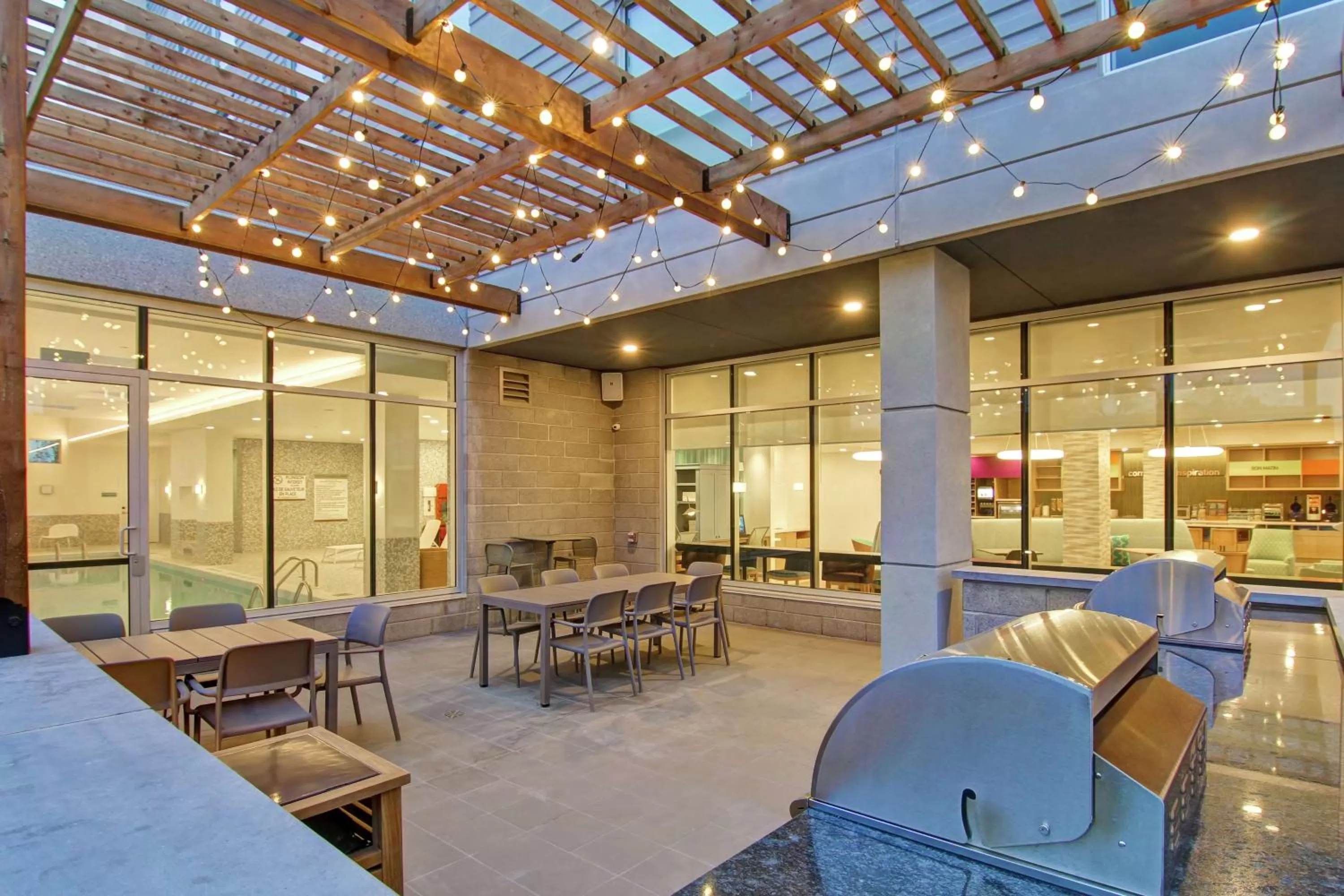 Patio in Home2 Suites By Hilton Montreal Dorval