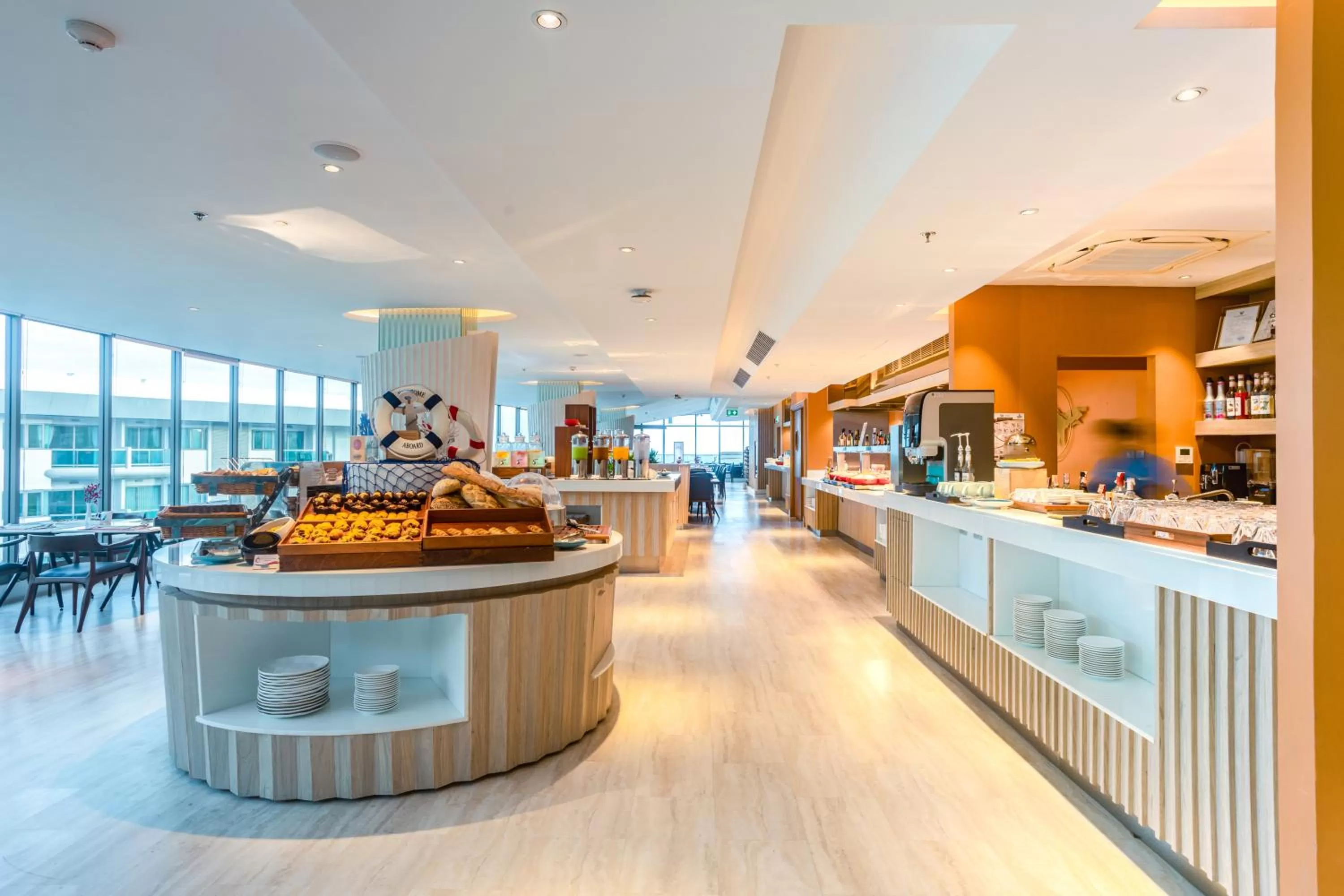 Food and drinks in Centara Sonrisa Residences & Suites Sriracha - SHA Extra Plus