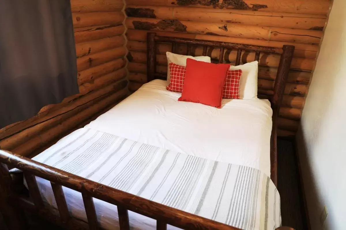 Cabin Queen Suite in Zion Ponderosa Ranch Resort Cabin Queen Suite in Zion Ponderosa Ranch Resort