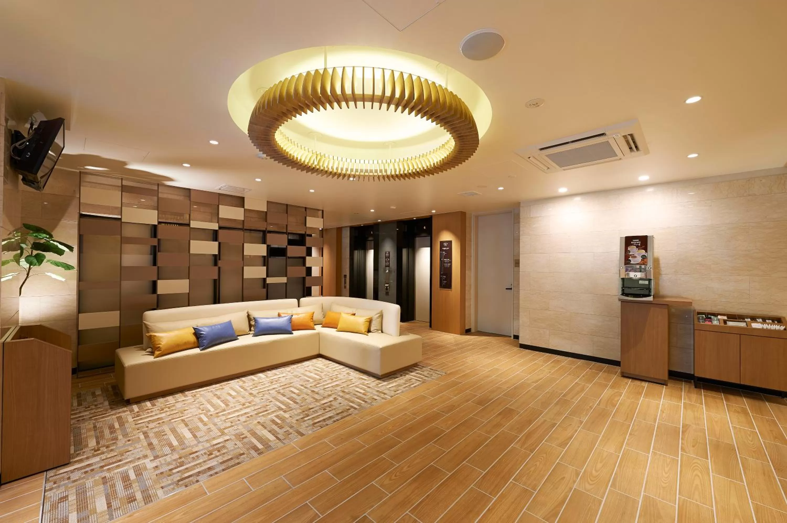 Decorative detail in Sotetsu Fresa Inn Tokyo Tamachi