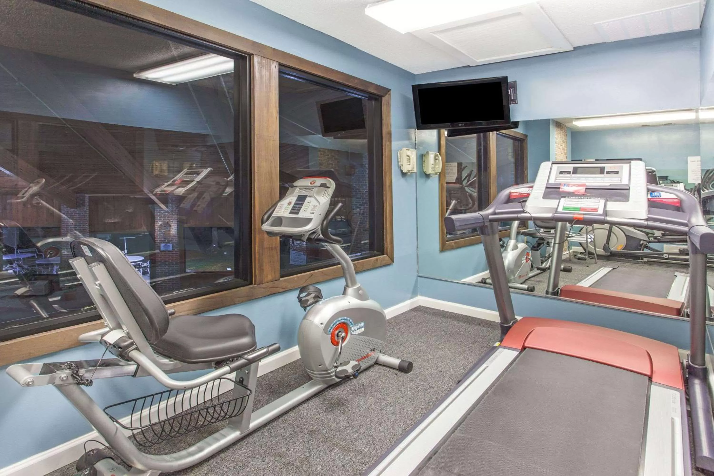 Fitness centre/facilities in Baymont by Wyndham Smyrna