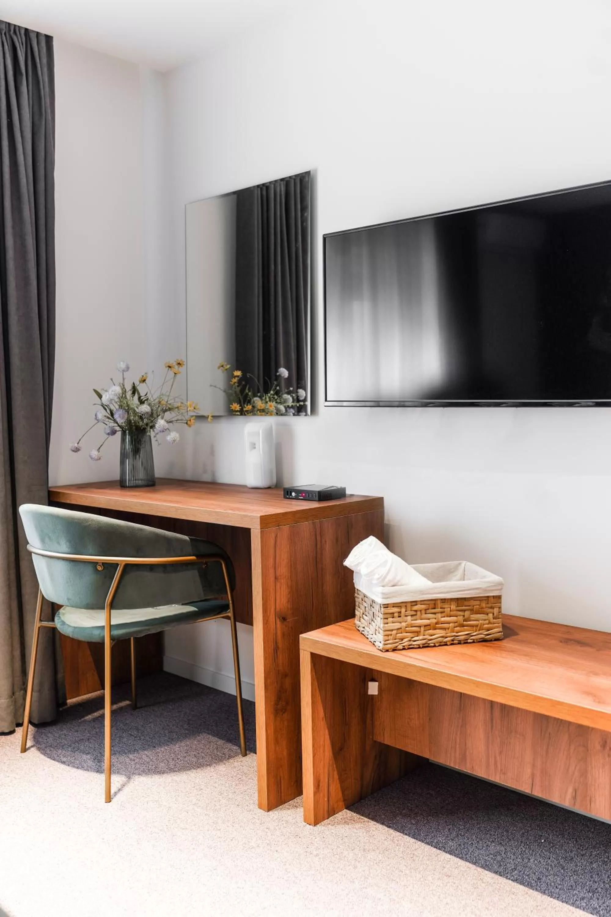 Seating area in The White Tree