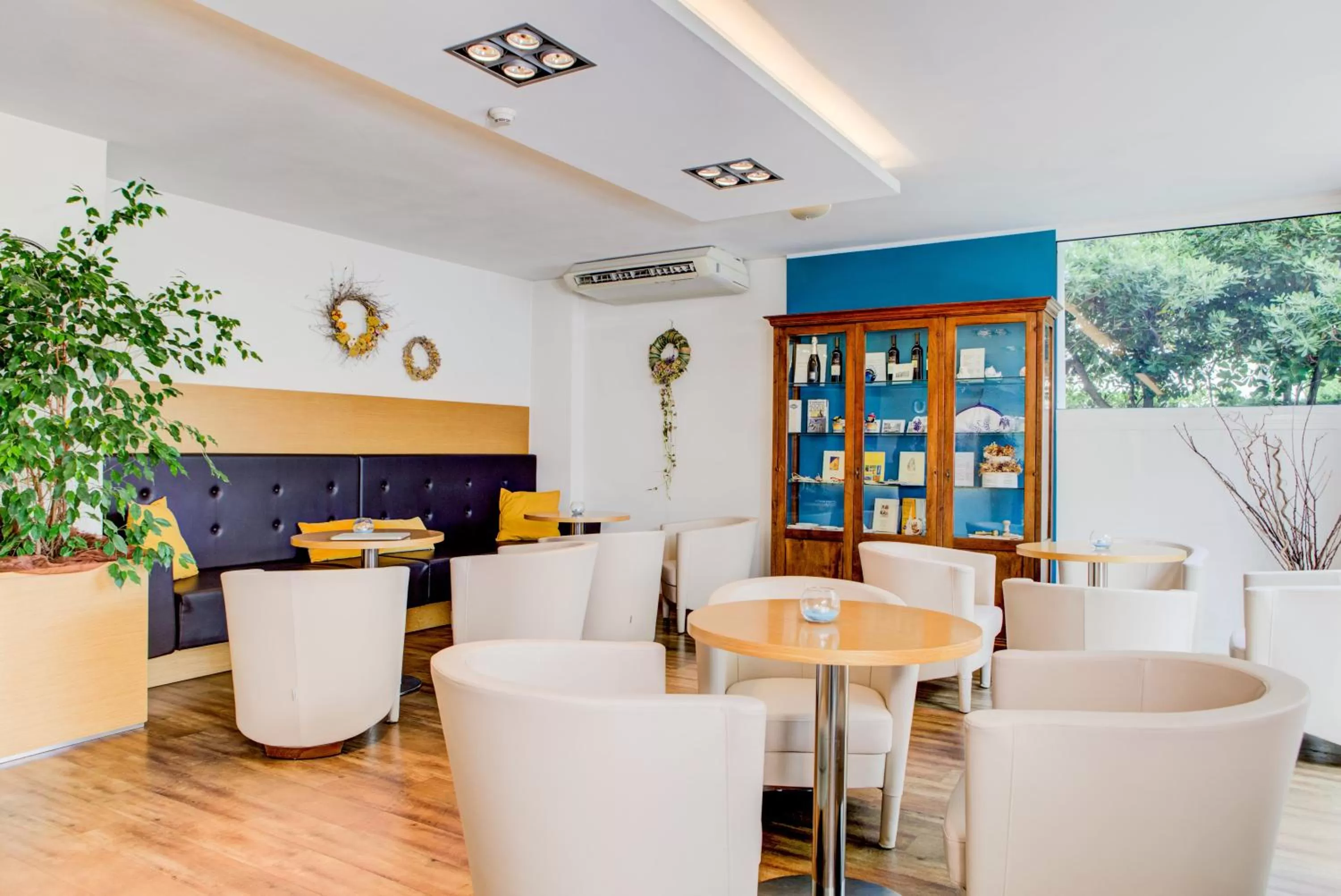 Lobby or reception in BeYou Hotel Polo