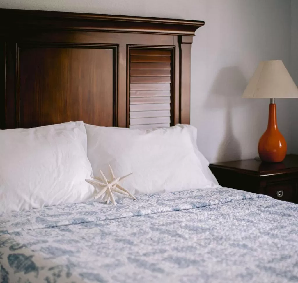 Bed in Vistalmar Beach Resort