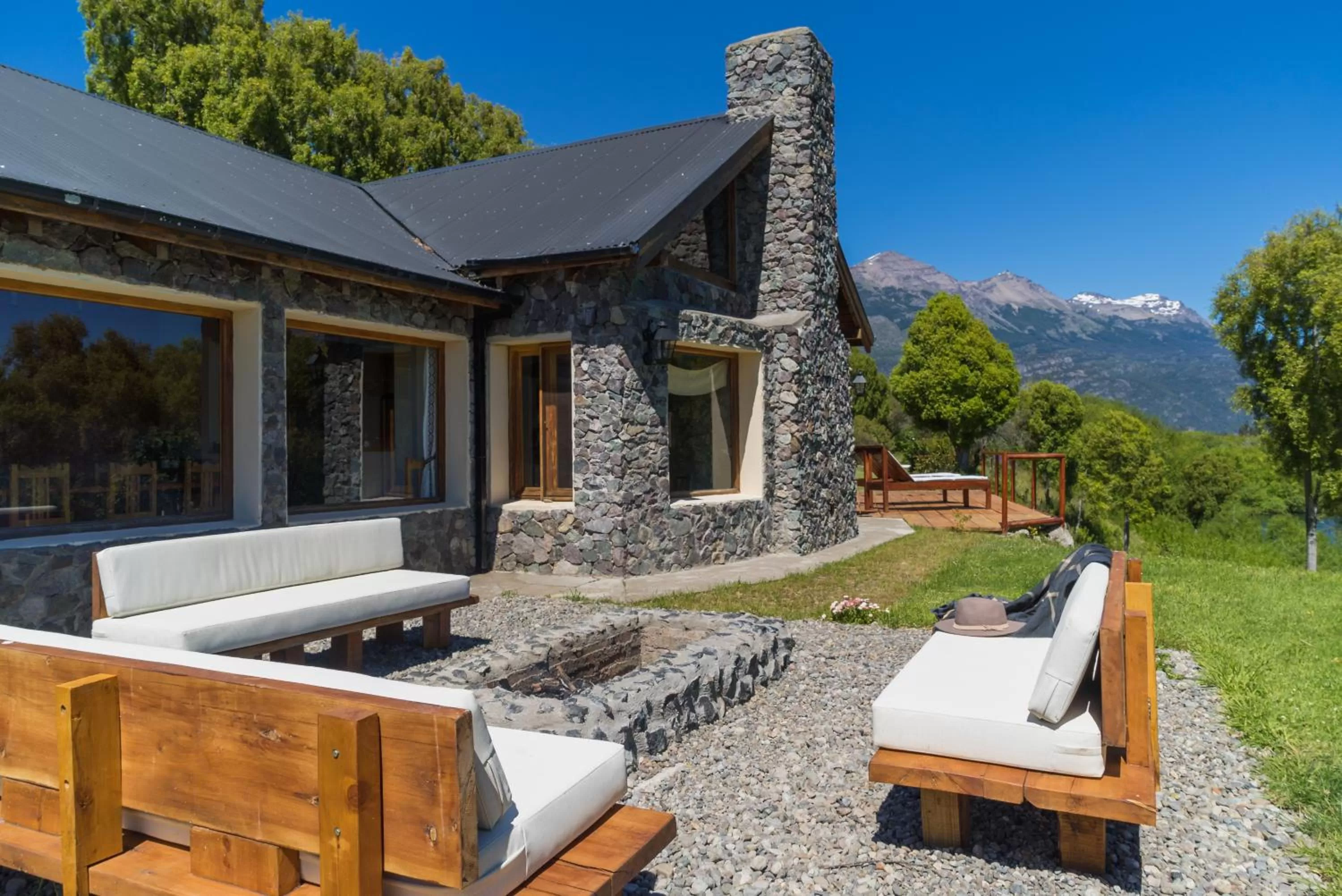 Property building in Challhuaquen Lodge