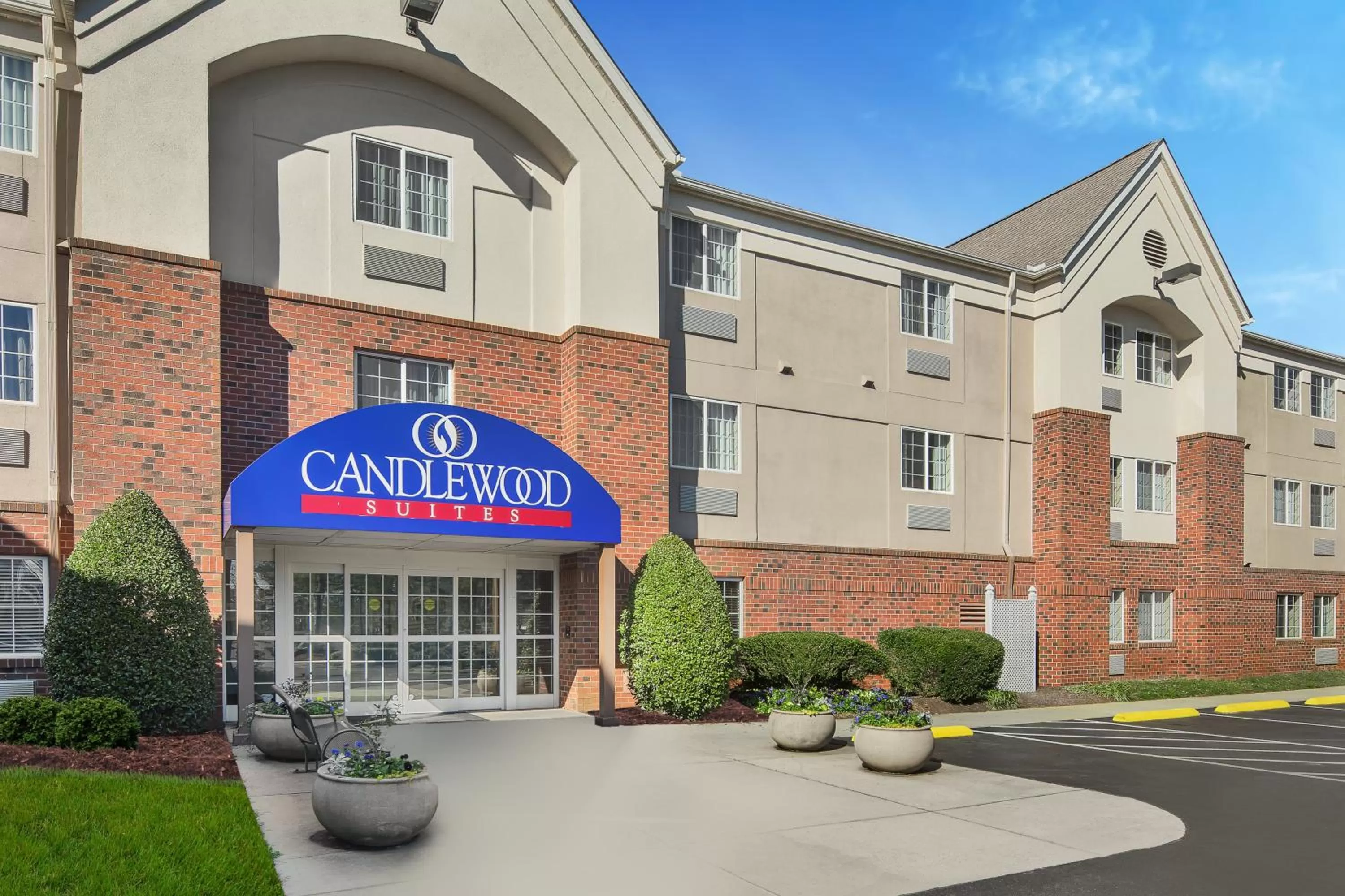 Property building in Candlewood Suites Raleigh Crabtree by IHG