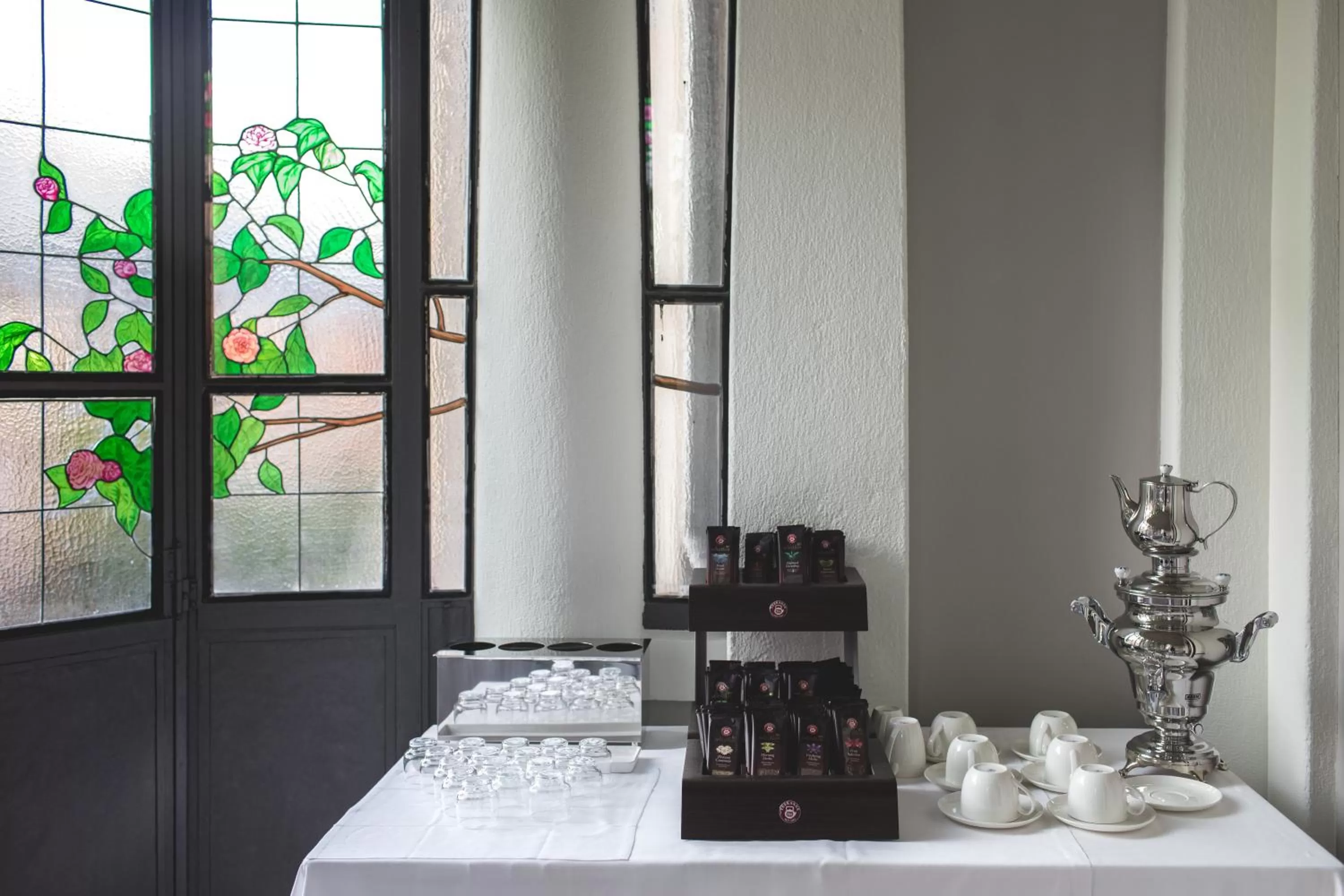 Buffet breakfast in Camin Hotel Luino