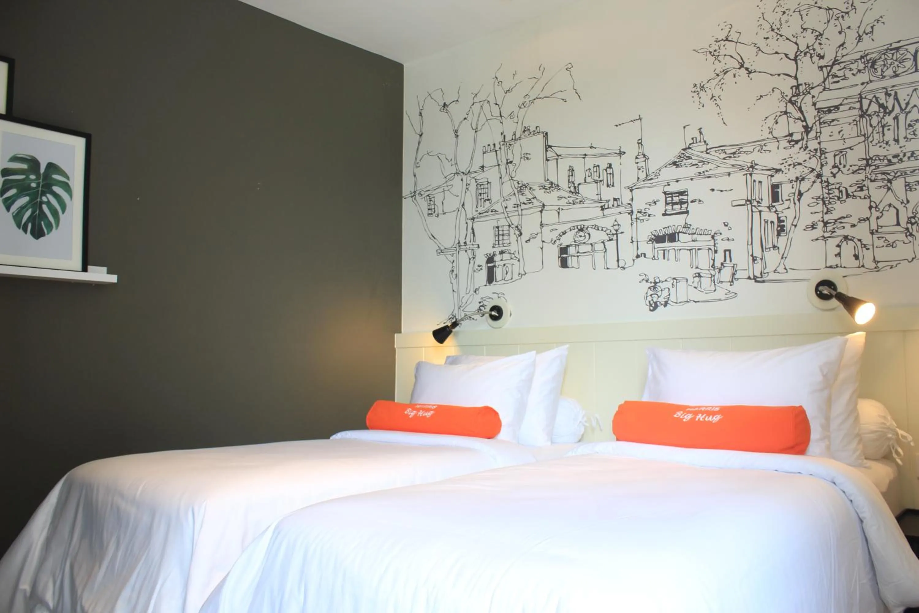 Bedroom, Bed in HARRIS Hotel & Conventions Malang