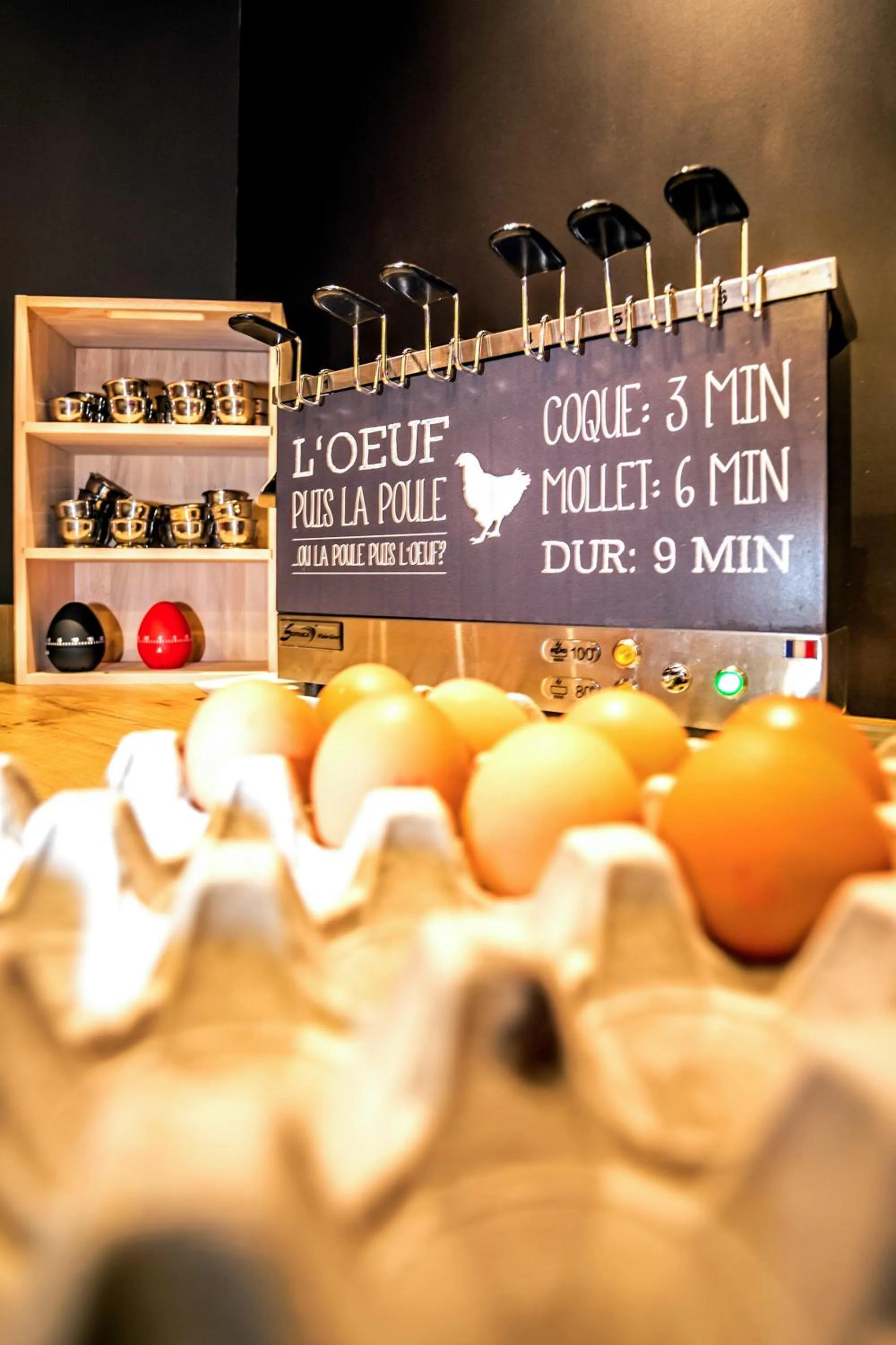 Restaurant/places to eat in Ibis Paris Gare Montparnasse 15ème