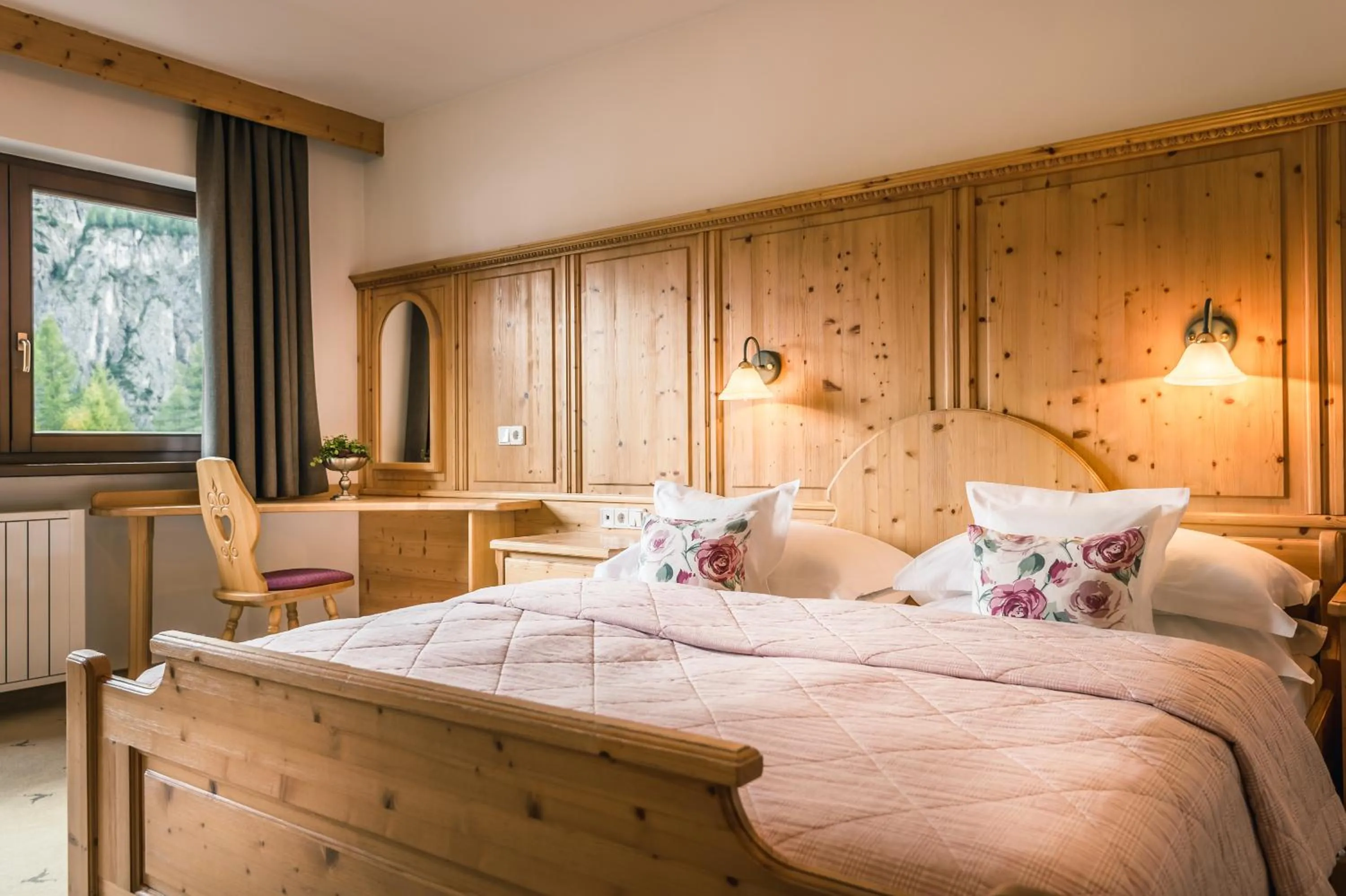 Bed in Kolfuschgerhof Mountain Resort