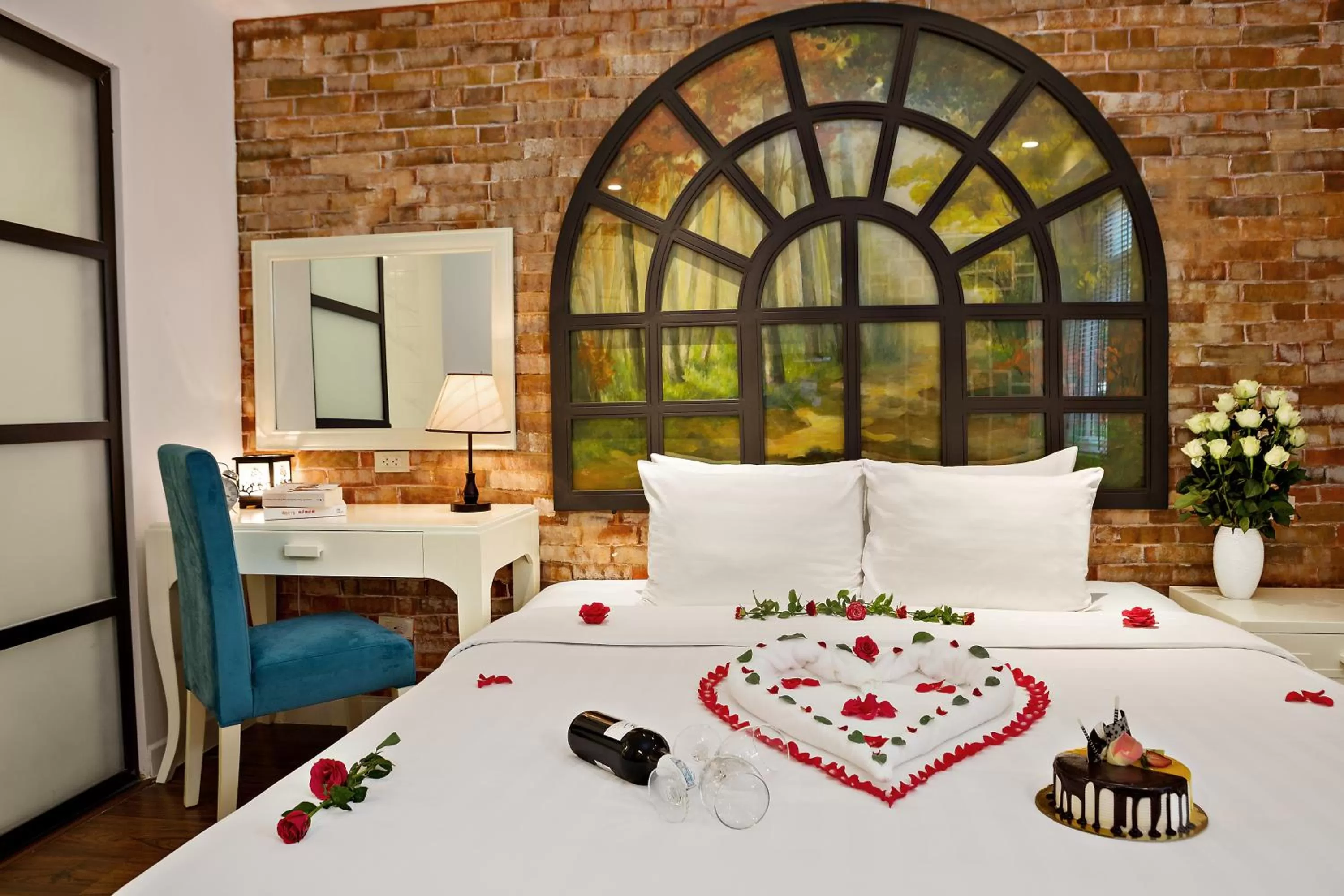 Bed in Hanoi La Selva Hotel