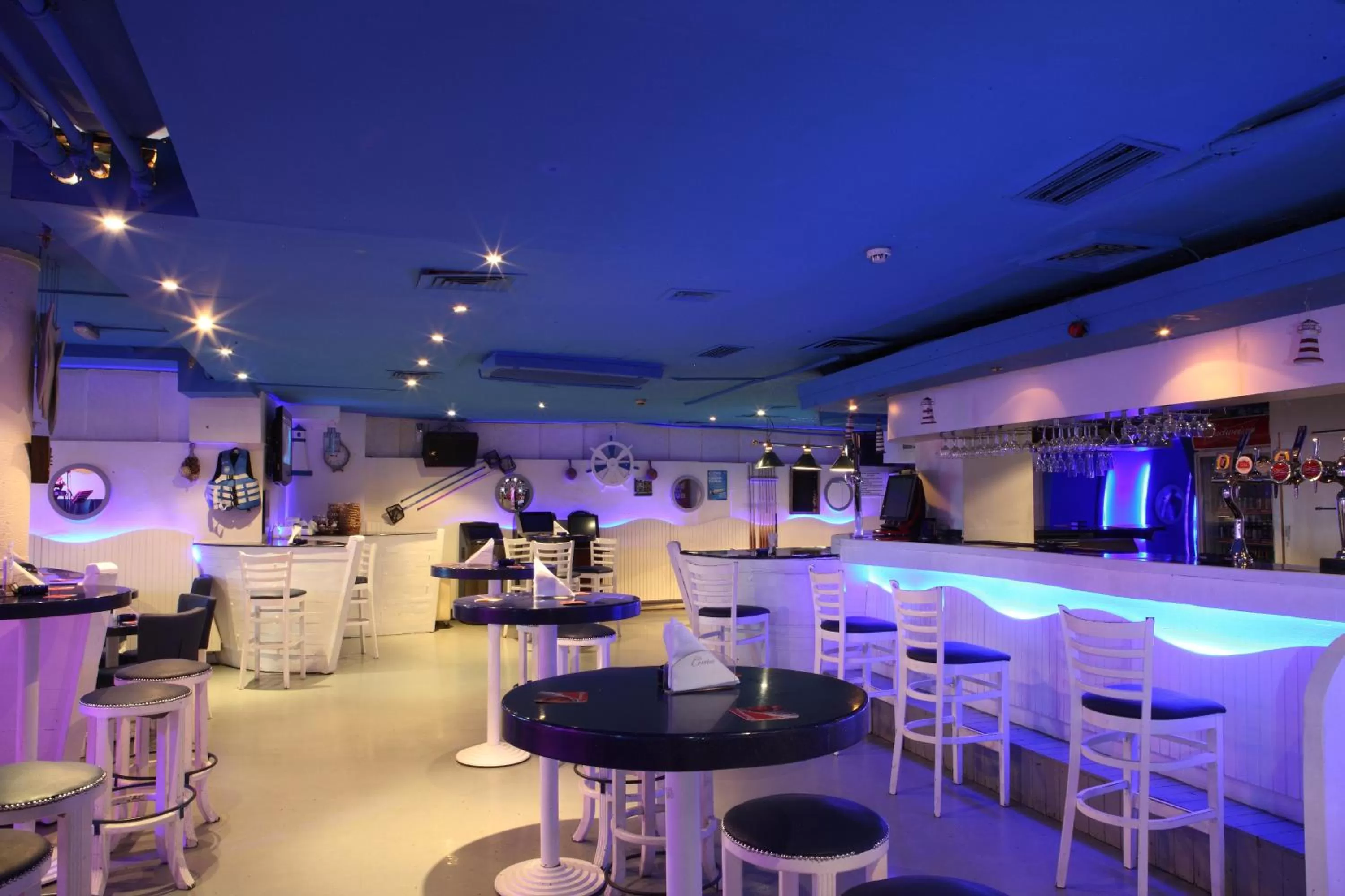 Lounge or bar in Sea View Hotel Dubai