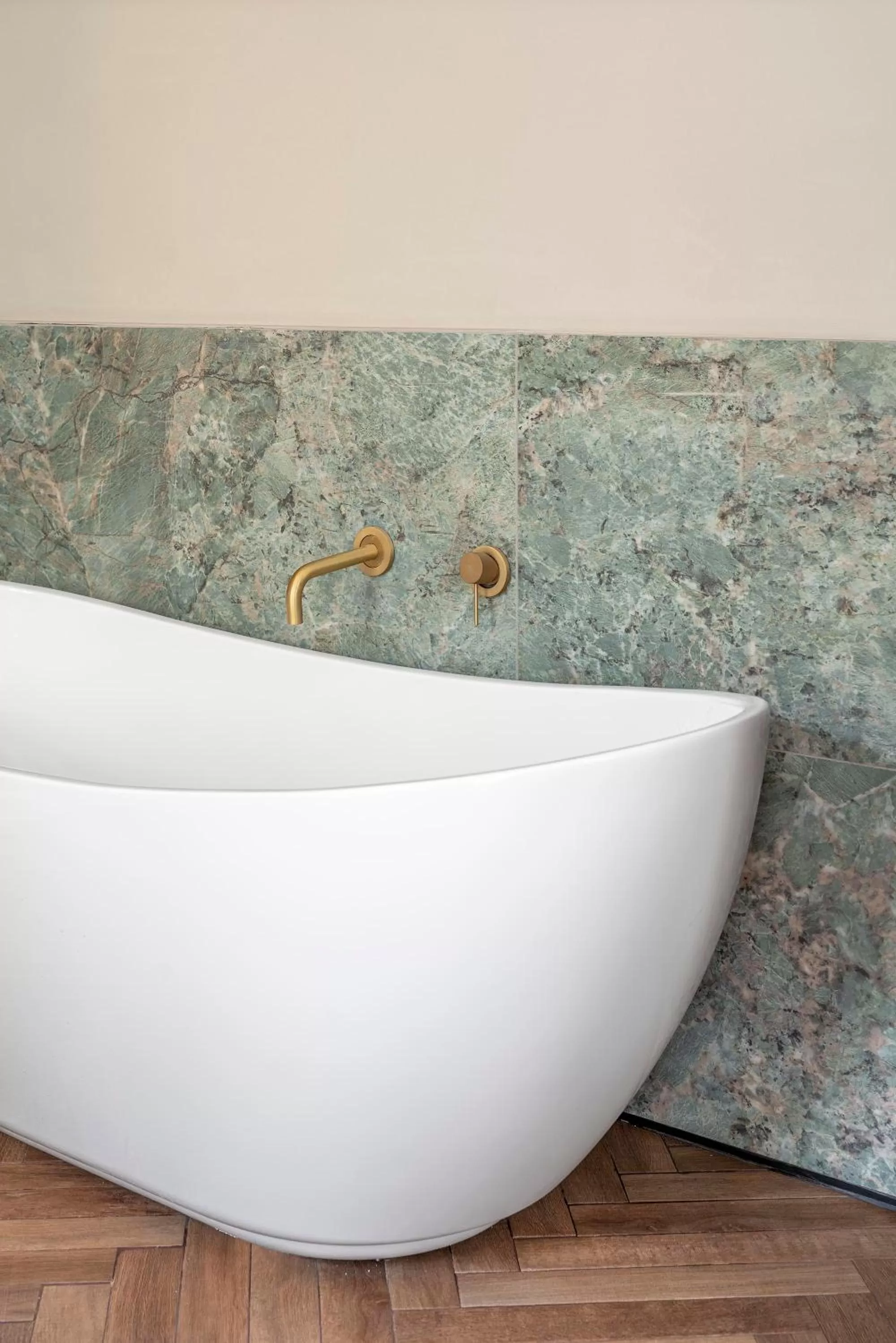 Bath in Hotel Noel - A Boutique Experience by Albi Collection