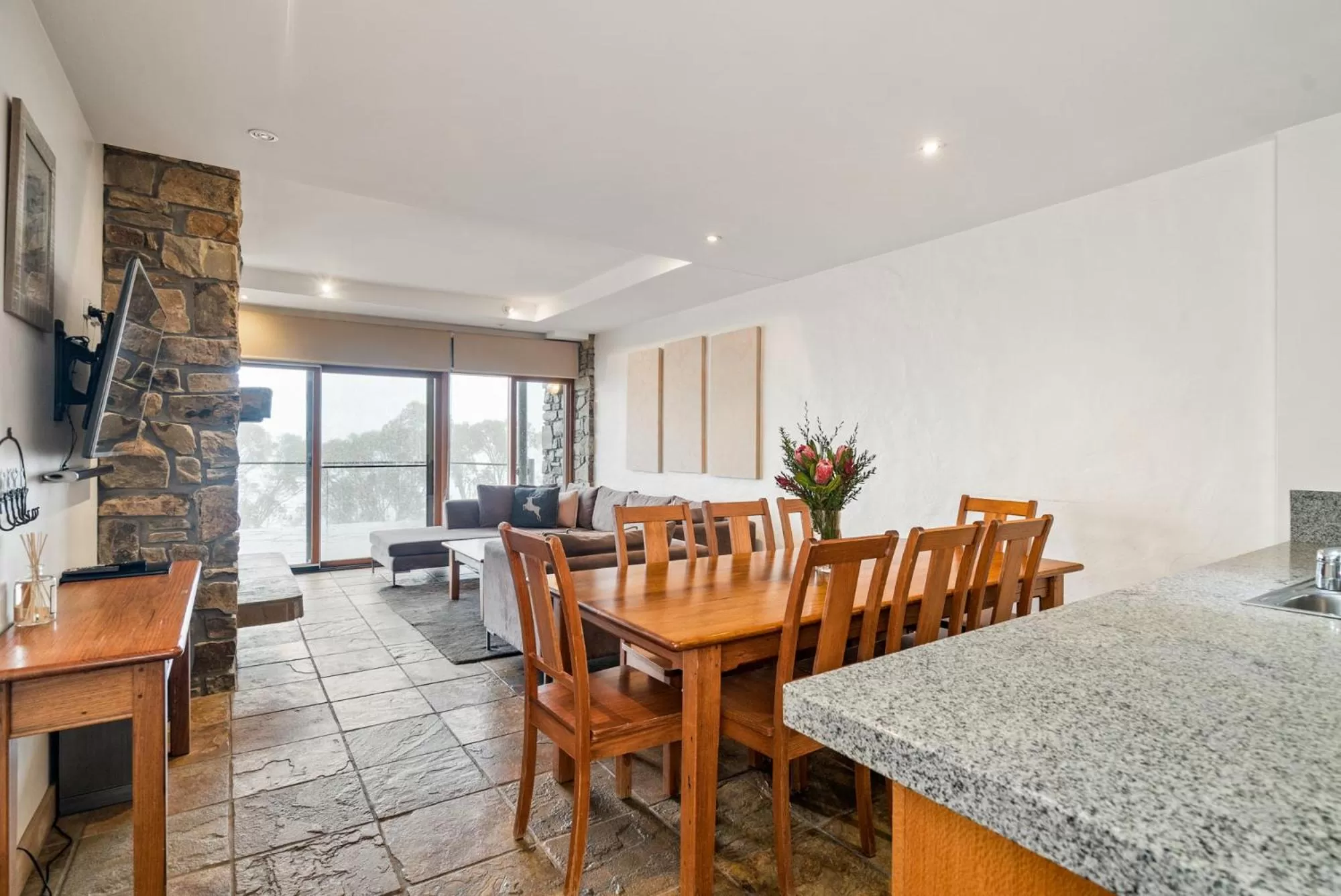 Living room, Dining Area in Alpine Woodsmoke Apartments