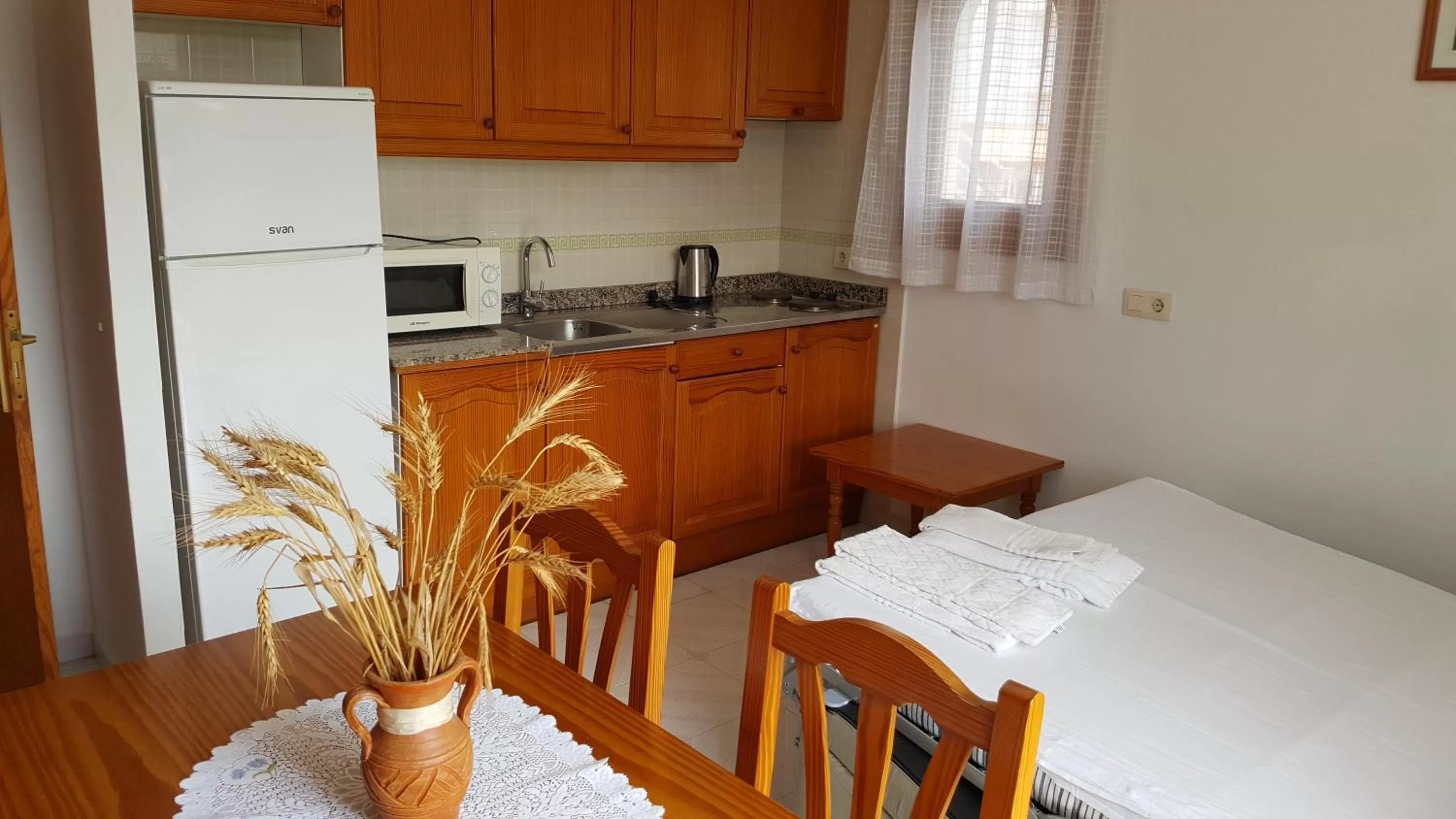 Kitchen or kitchenette, Kitchen/Kitchenette in Bella Maria Apartments