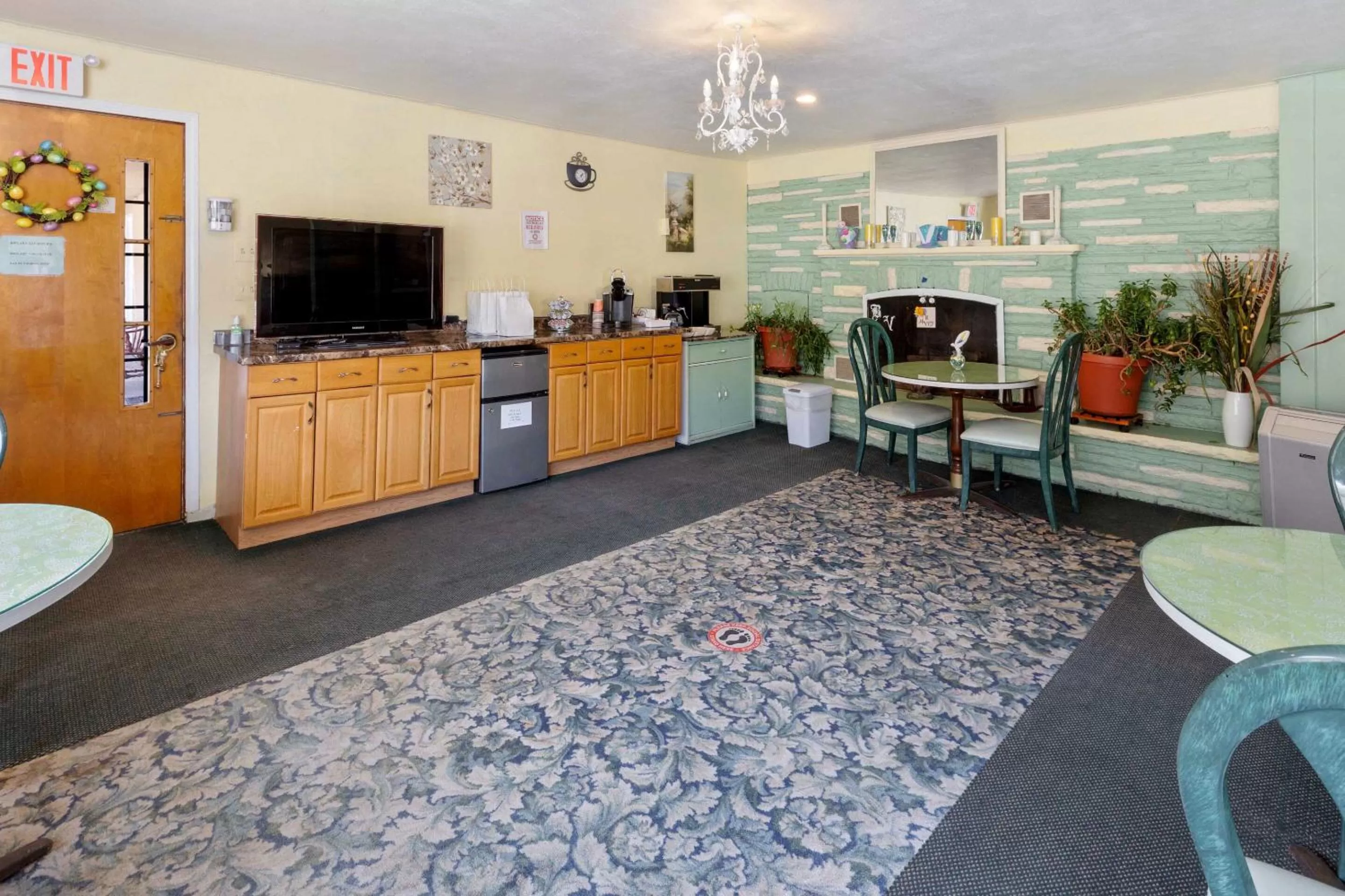 Breakfast in Buena Vista Inn Motel