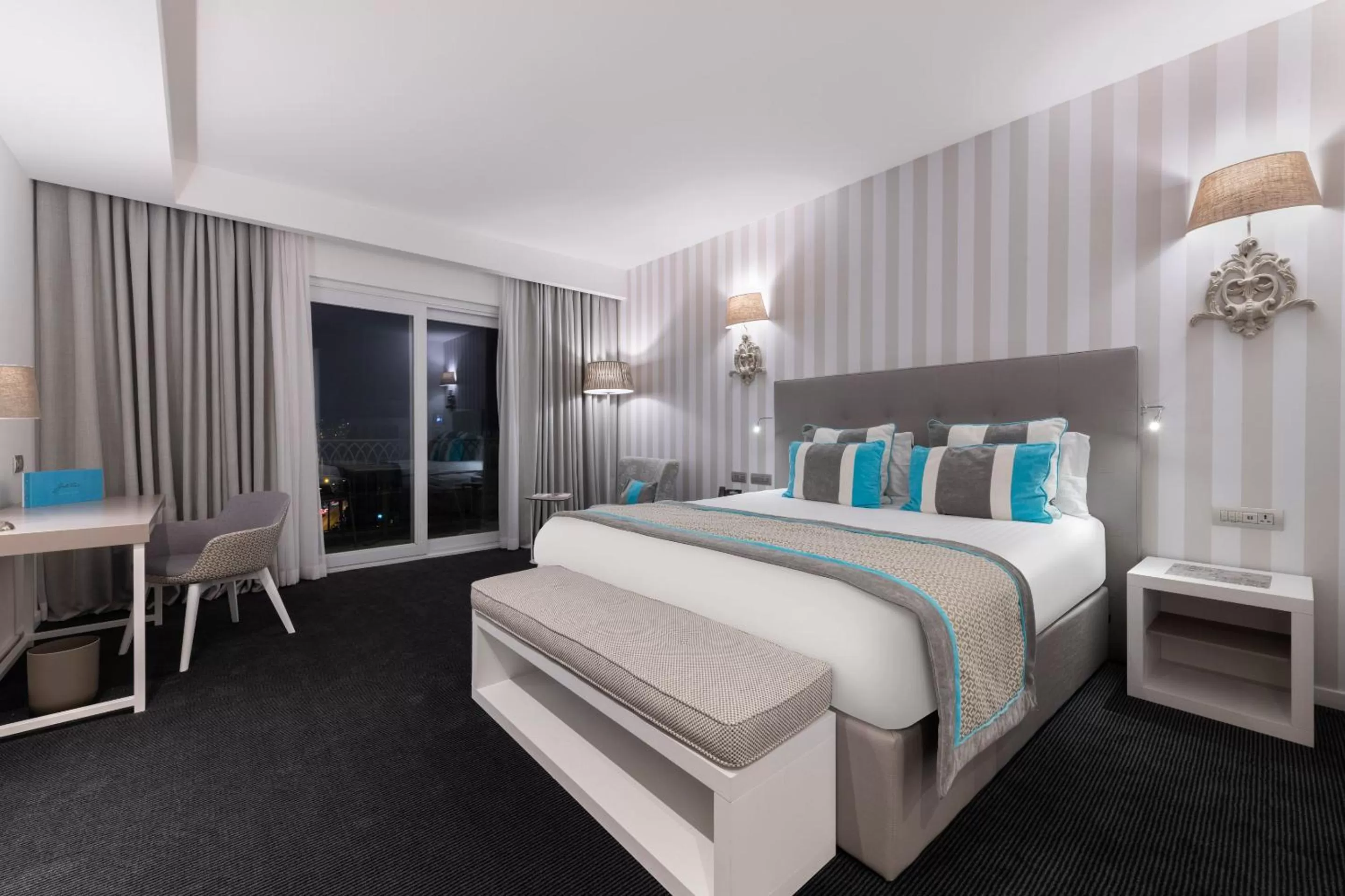 Photo of the whole room, Bed in Hotel Juliani - Boutique Hotel