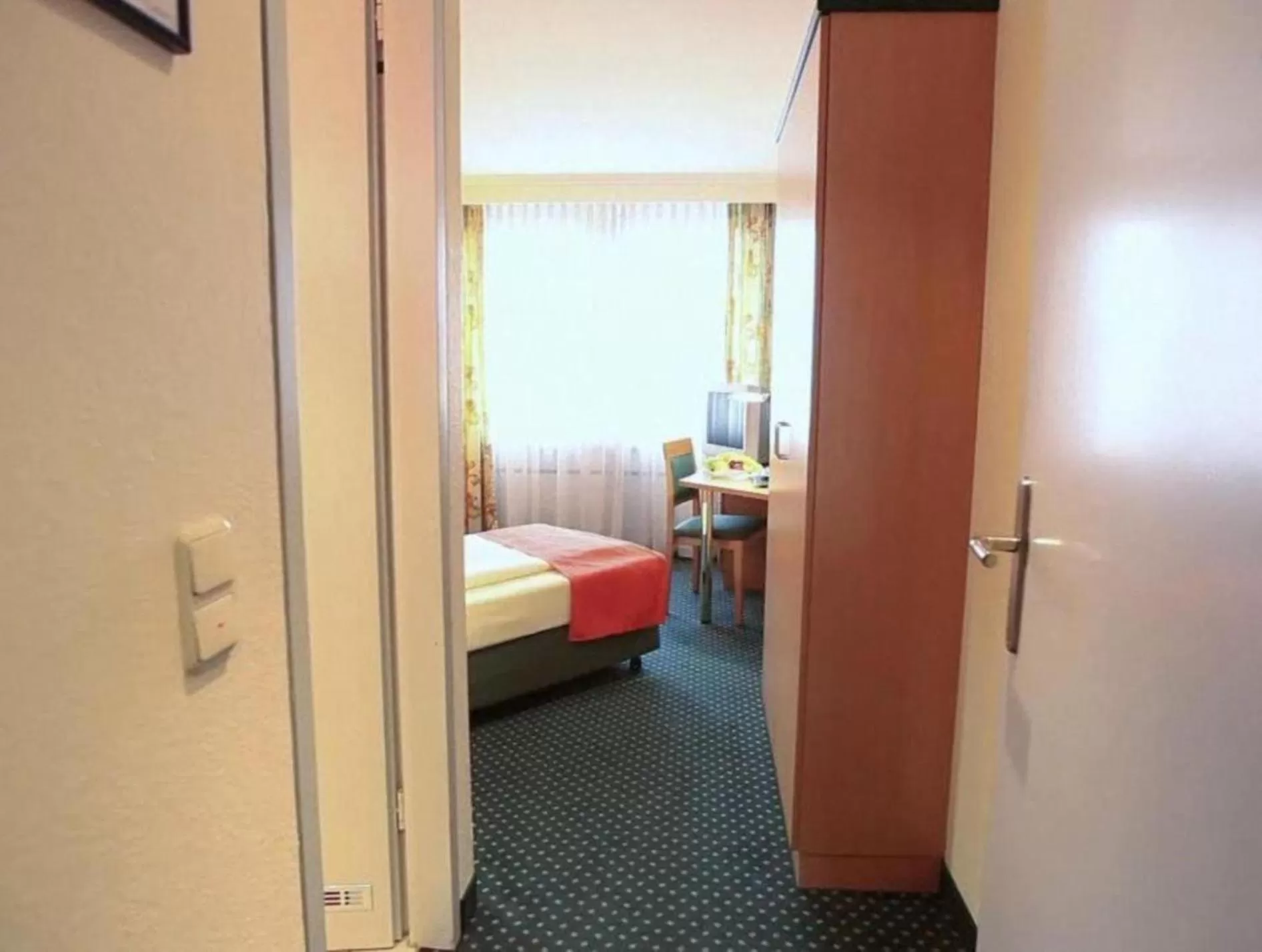 Photo of the whole room, Bed in Superior Hotel Präsident