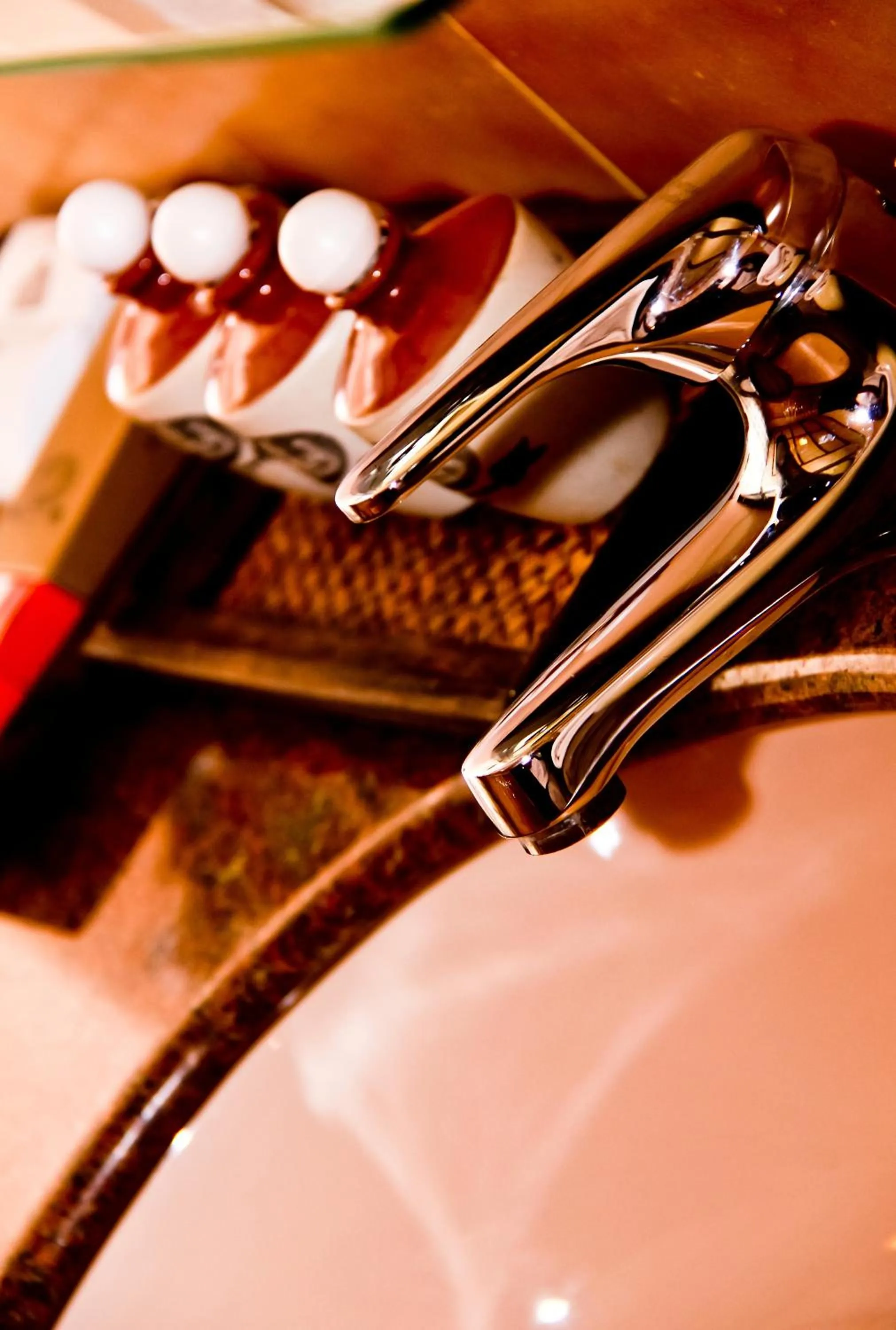 Decorative detail in Grand Oriental Hotel