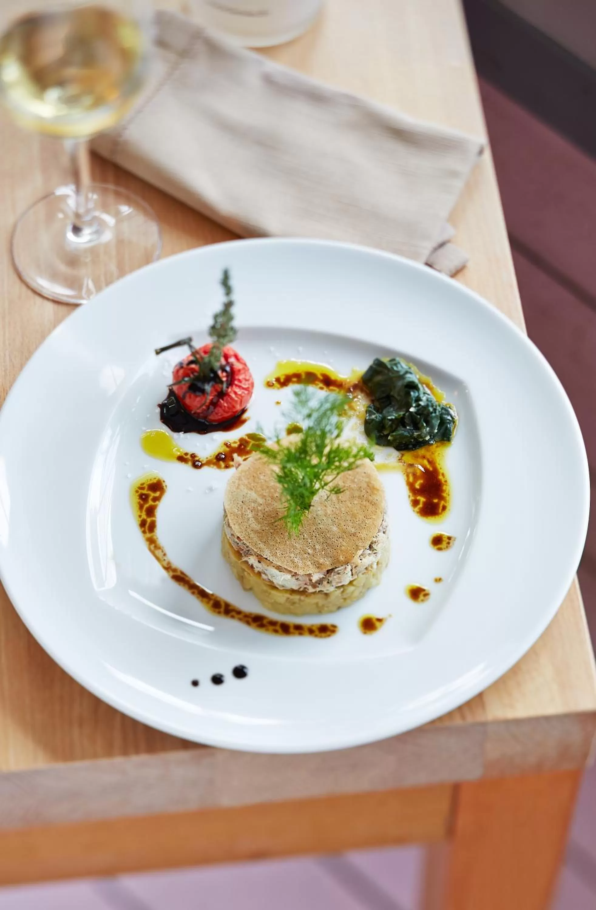 Restaurant/places to eat in The Originals Hôtel Le Cise Restaurant Chambres et Suites