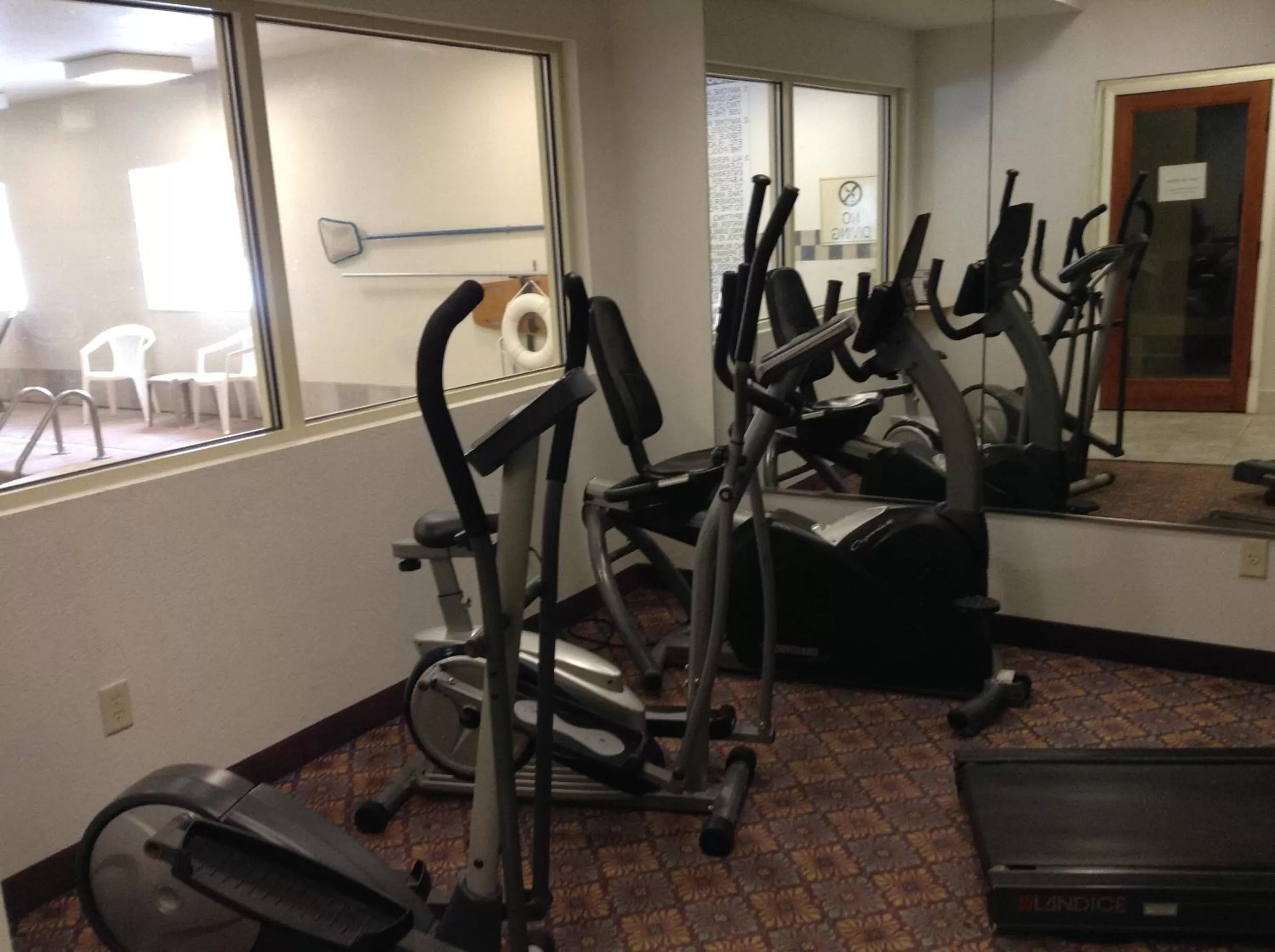Fitness centre/facilities in Baymont by Wyndham Fort Wayne