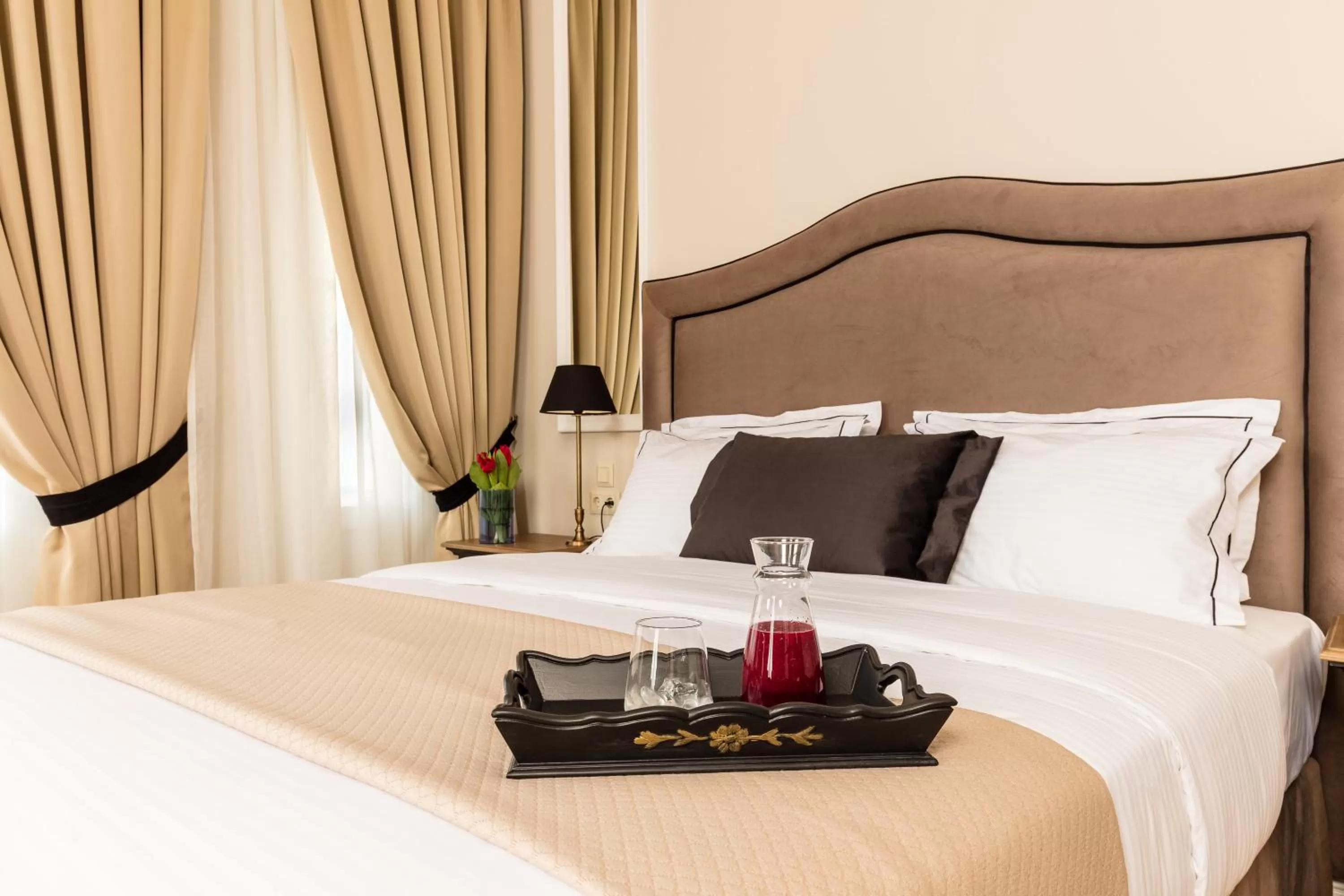 Bedroom, Bed in Athens Mansion Luxury Suites