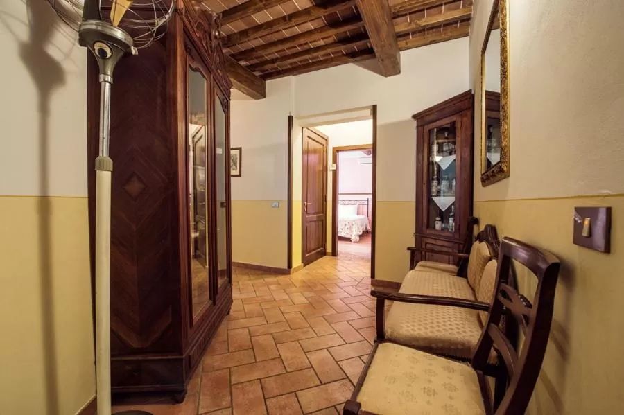 Decorative detail in Corte Dell' Oca