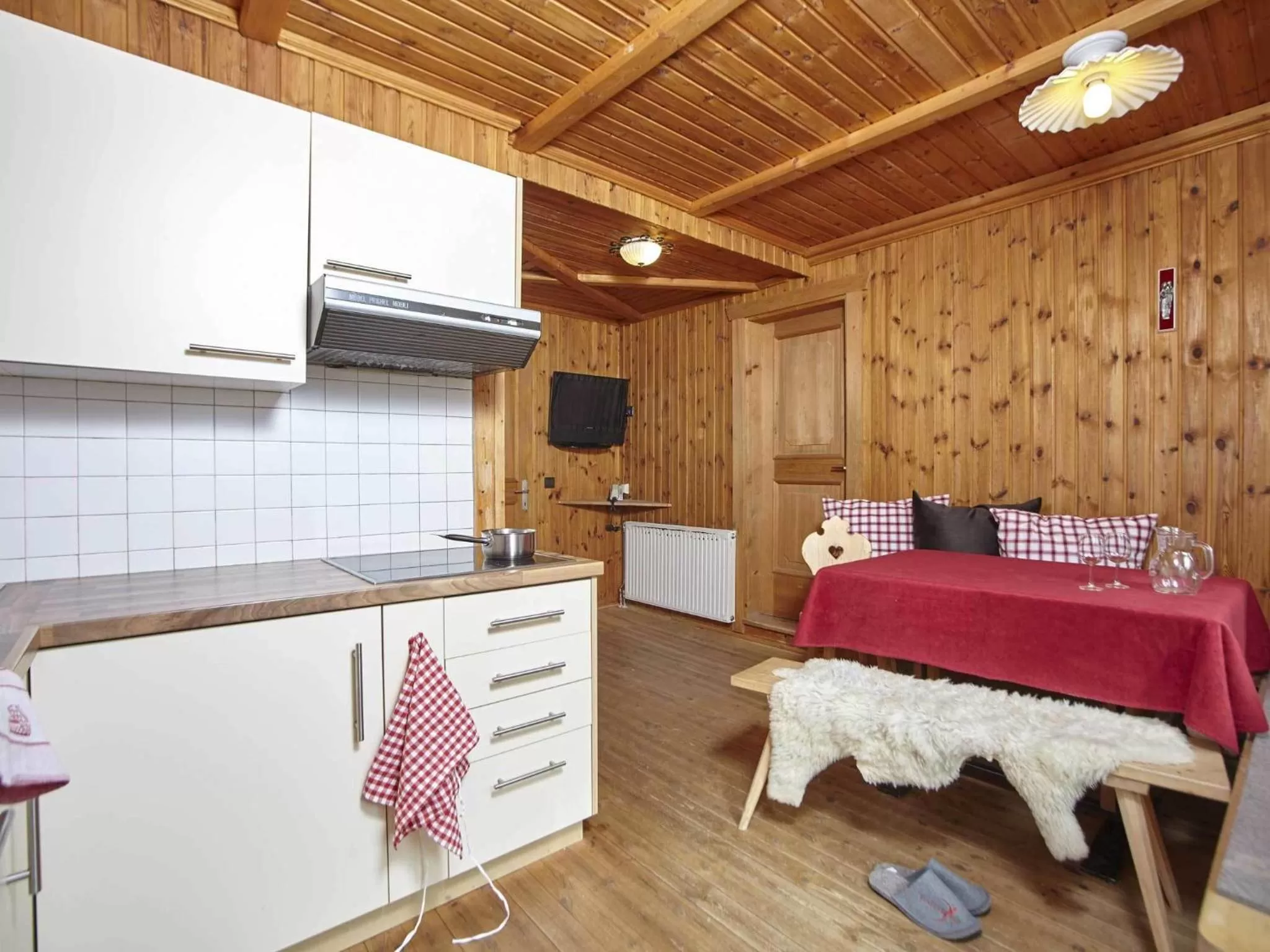 Dining area, Bed in Bio Aparthotel Blaslahof