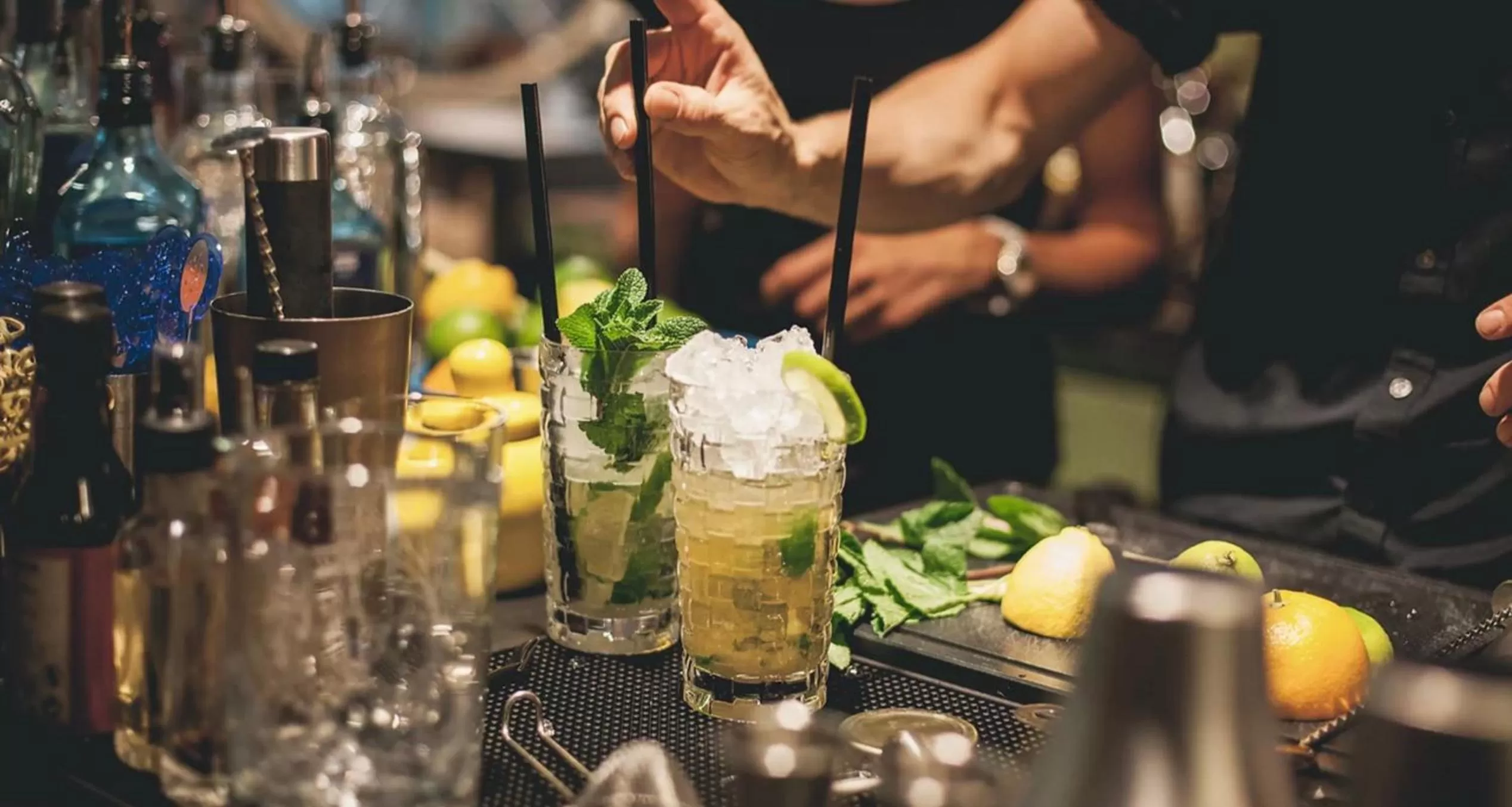 Lounge or bar in Queens Hotel