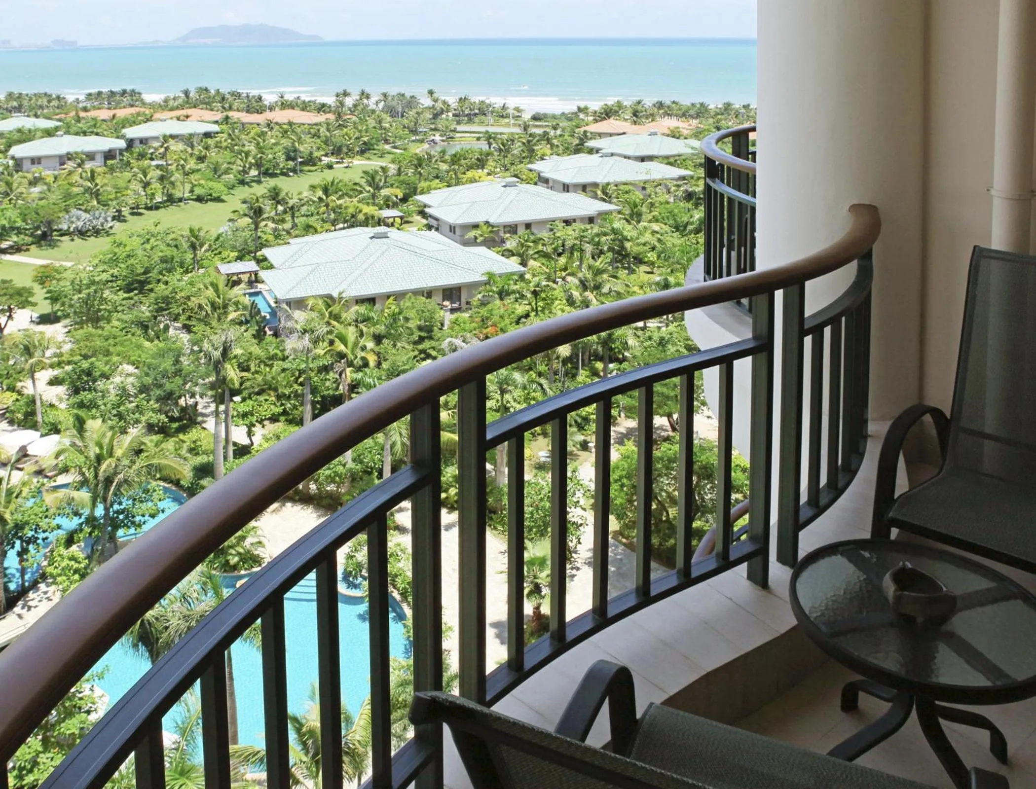 Balcony/Terrace in Howard Johnson Resort Sanya Bay