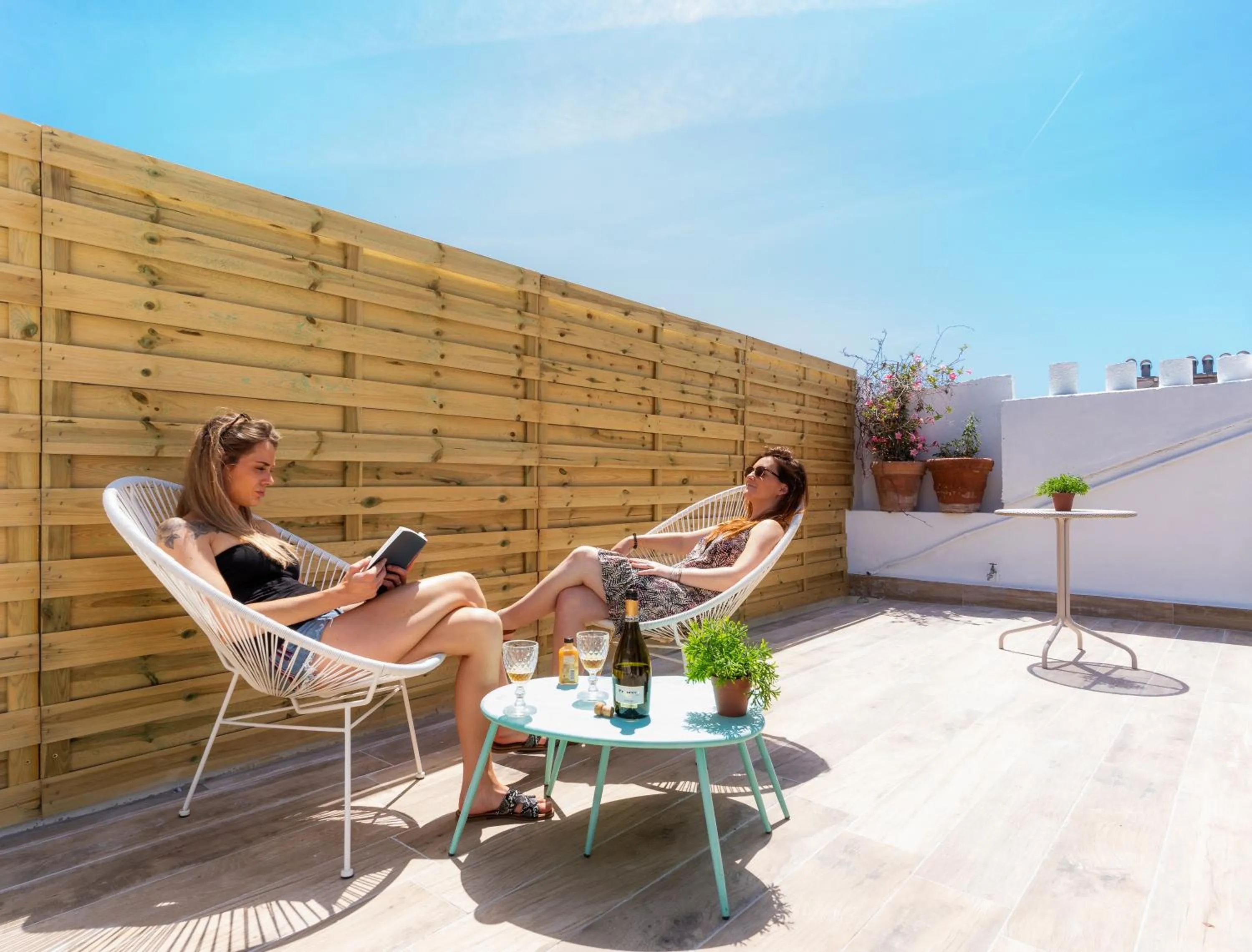 Patio in Hôtel Ozz by Happyculture