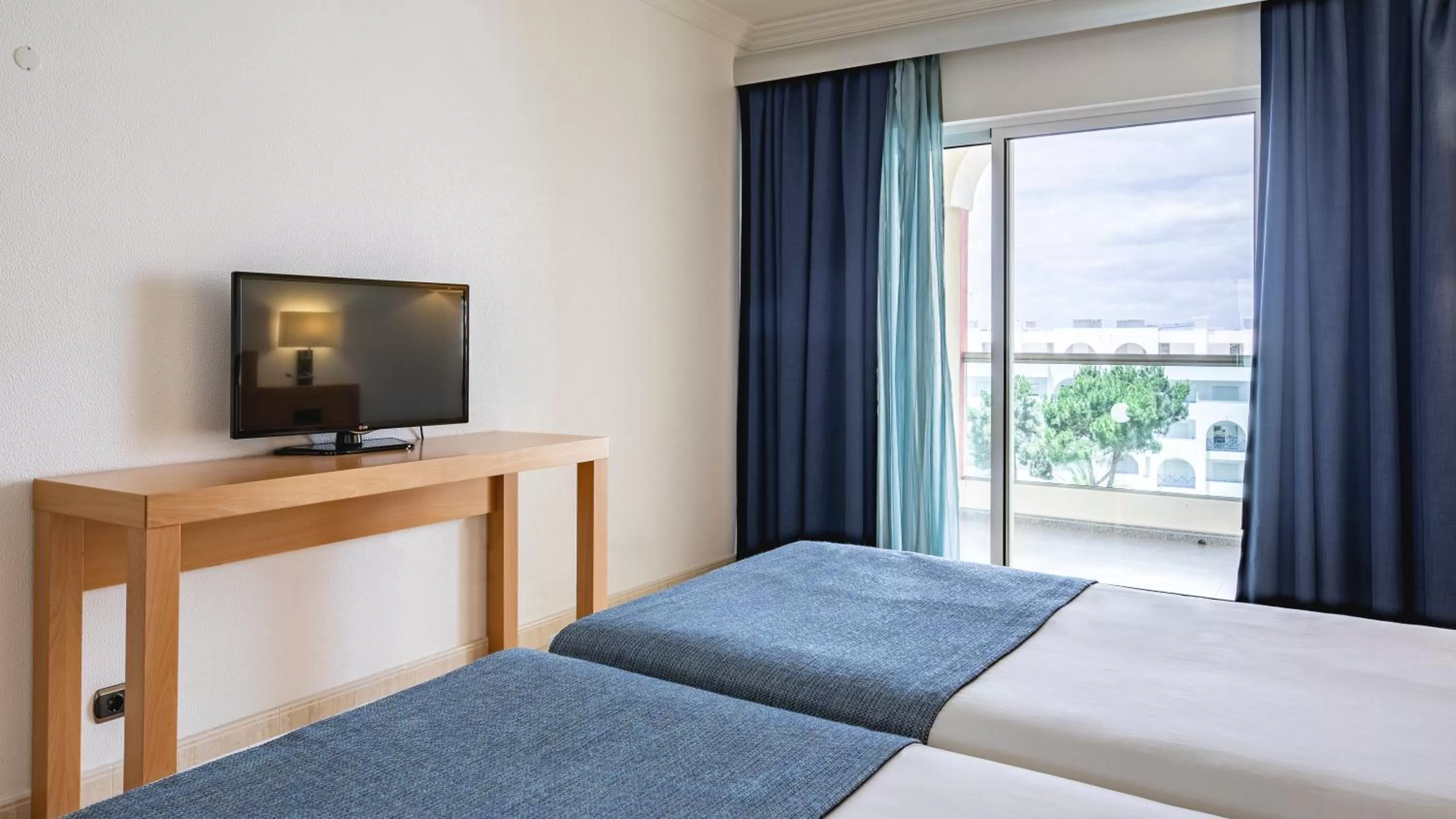 Bedroom, Bed in Ukino Palmeiras Village - 24h All Inclusive