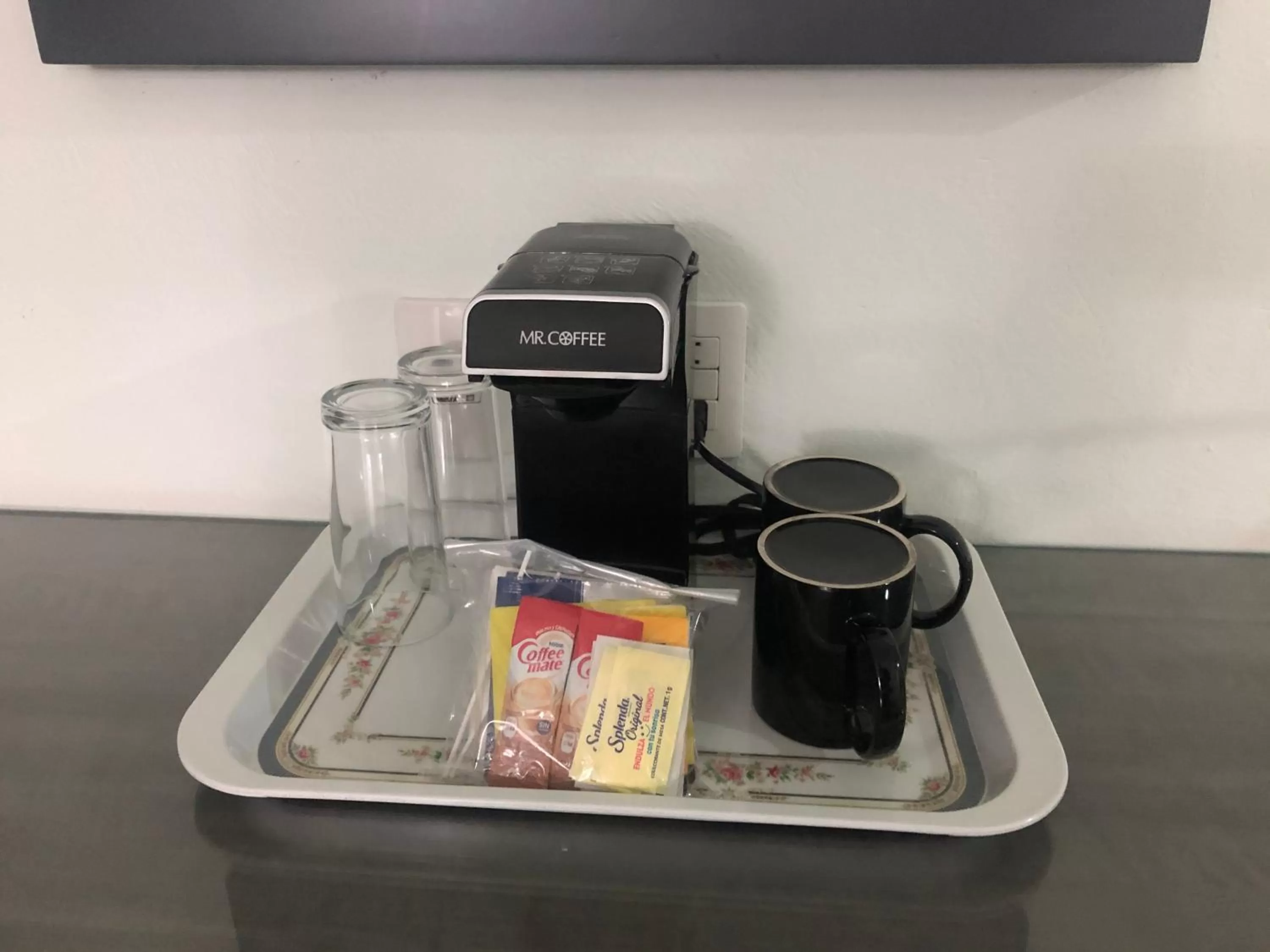 Coffee/tea facilities in We Hotel Aeropuerto