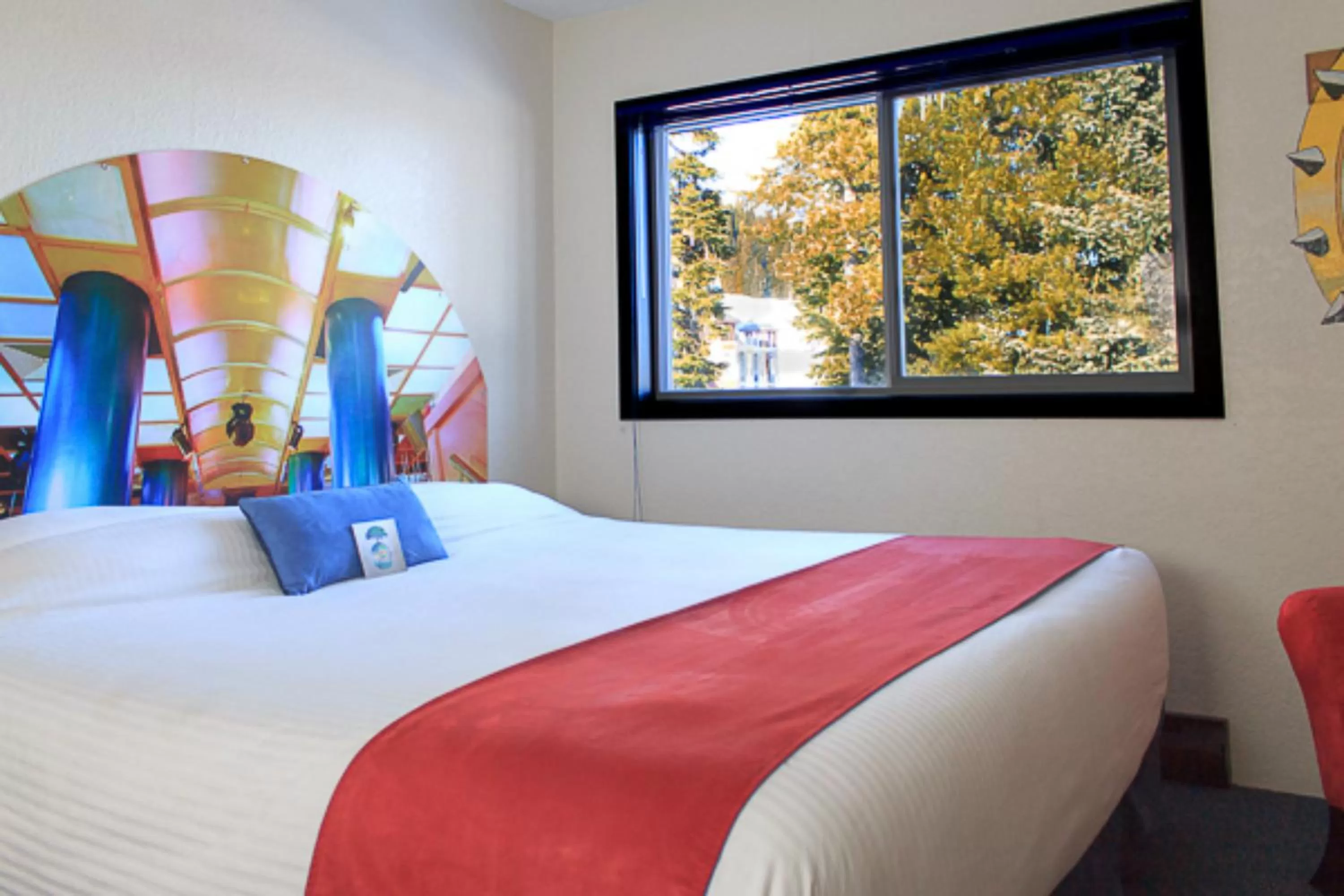 Bedroom, Bed in The Bulldog Hotel