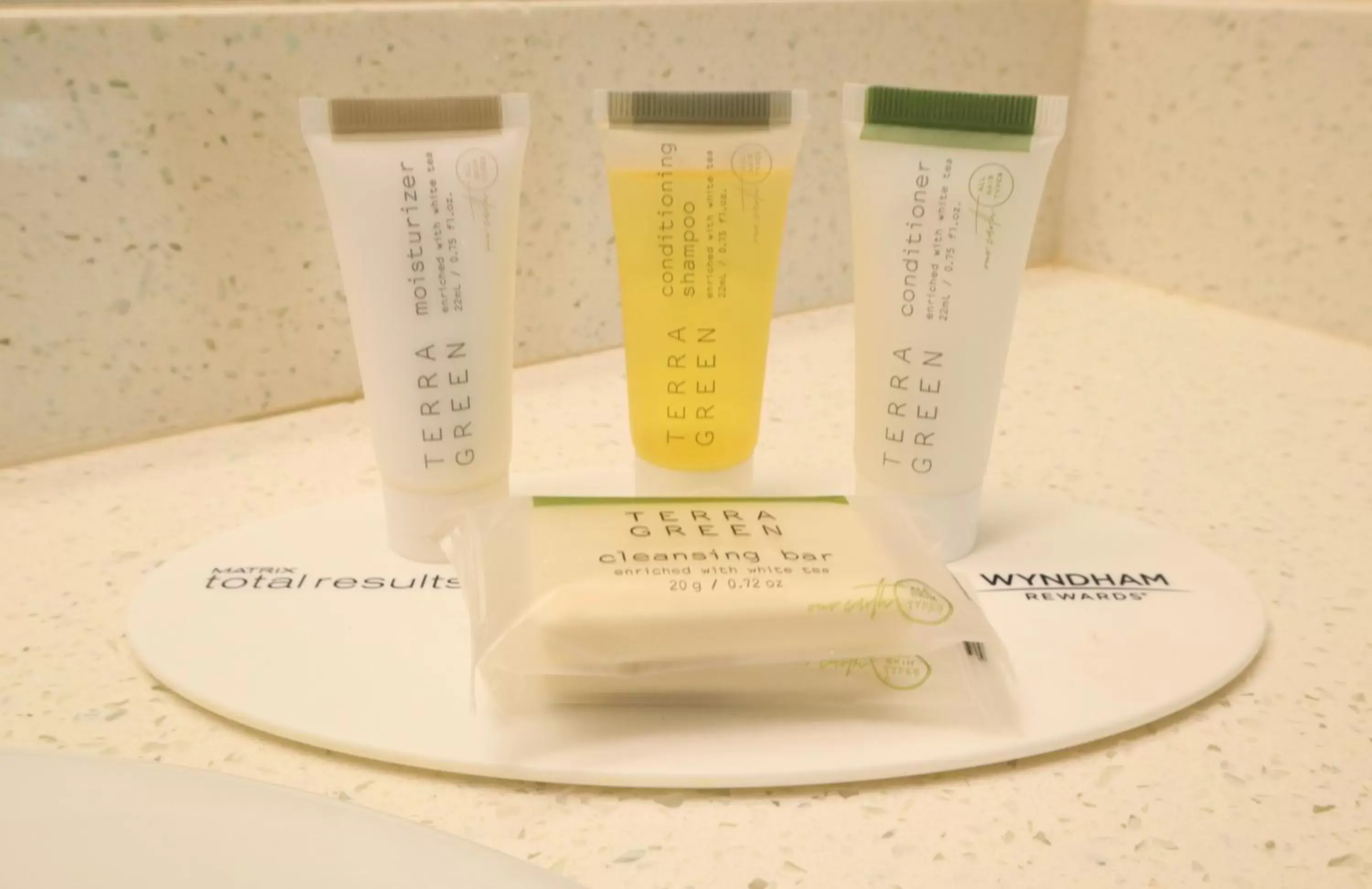 Superior King Room - Non-Smoking in Days Inn by Wyndham Near City Of Hope Superior King Room - Non-Smoking in Days Inn by Wyndham Near City Of Hope