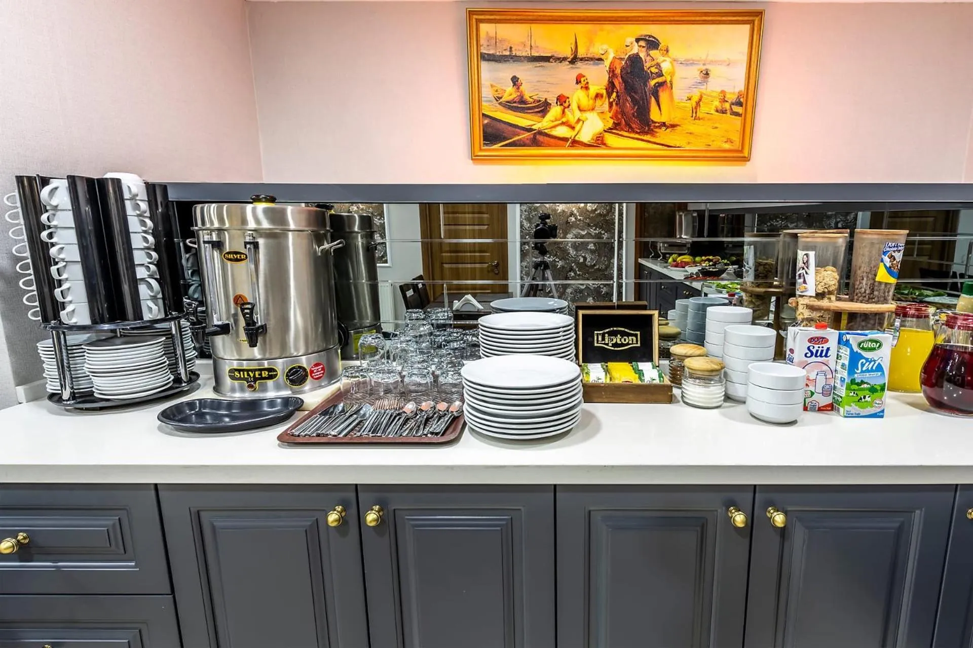 Breakfast in Kadirga Antik Hotel - Sultanahmet