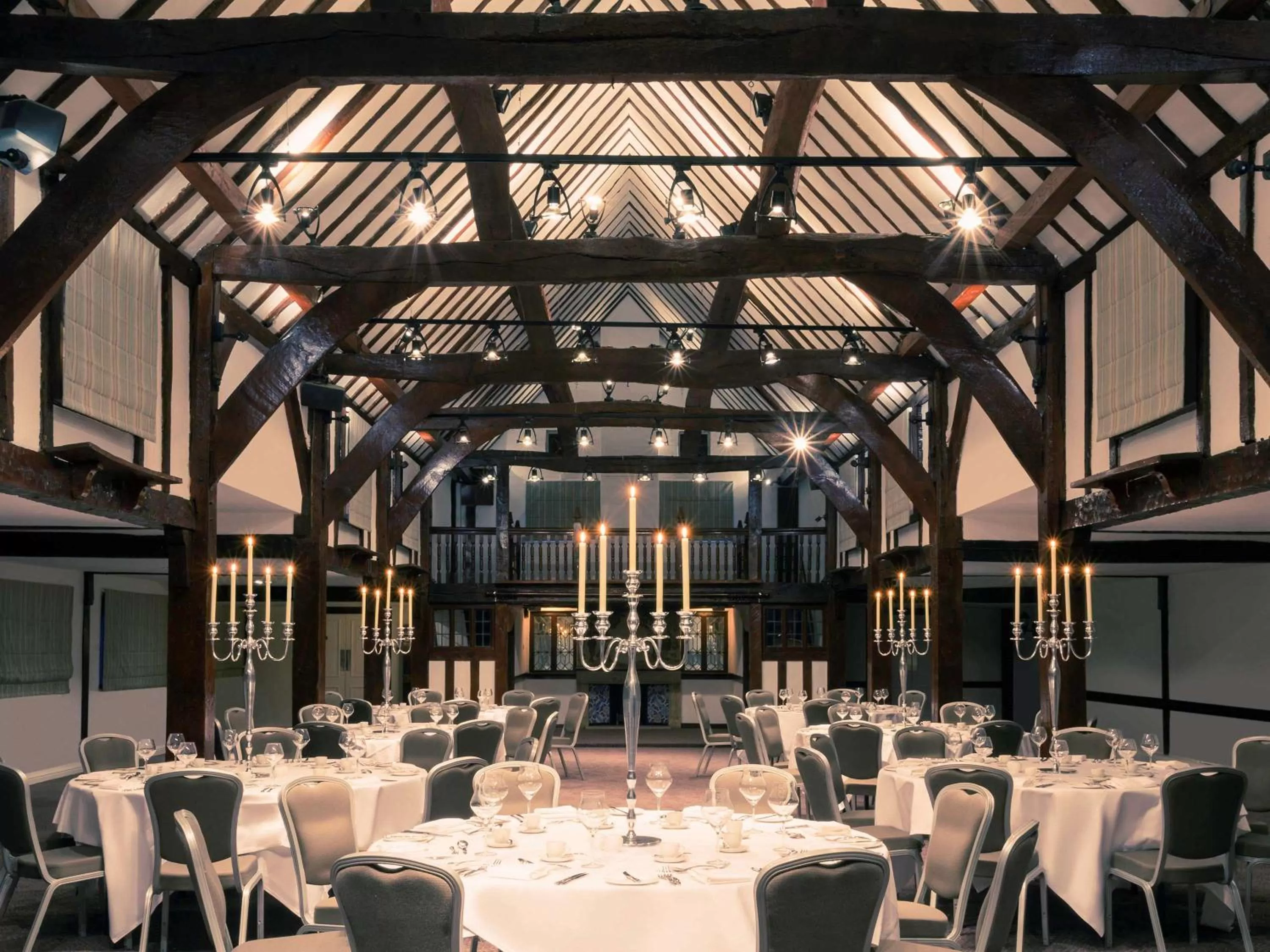 Banquet/Function facilities in Sunday Box Hill Burford Bridge Hotel