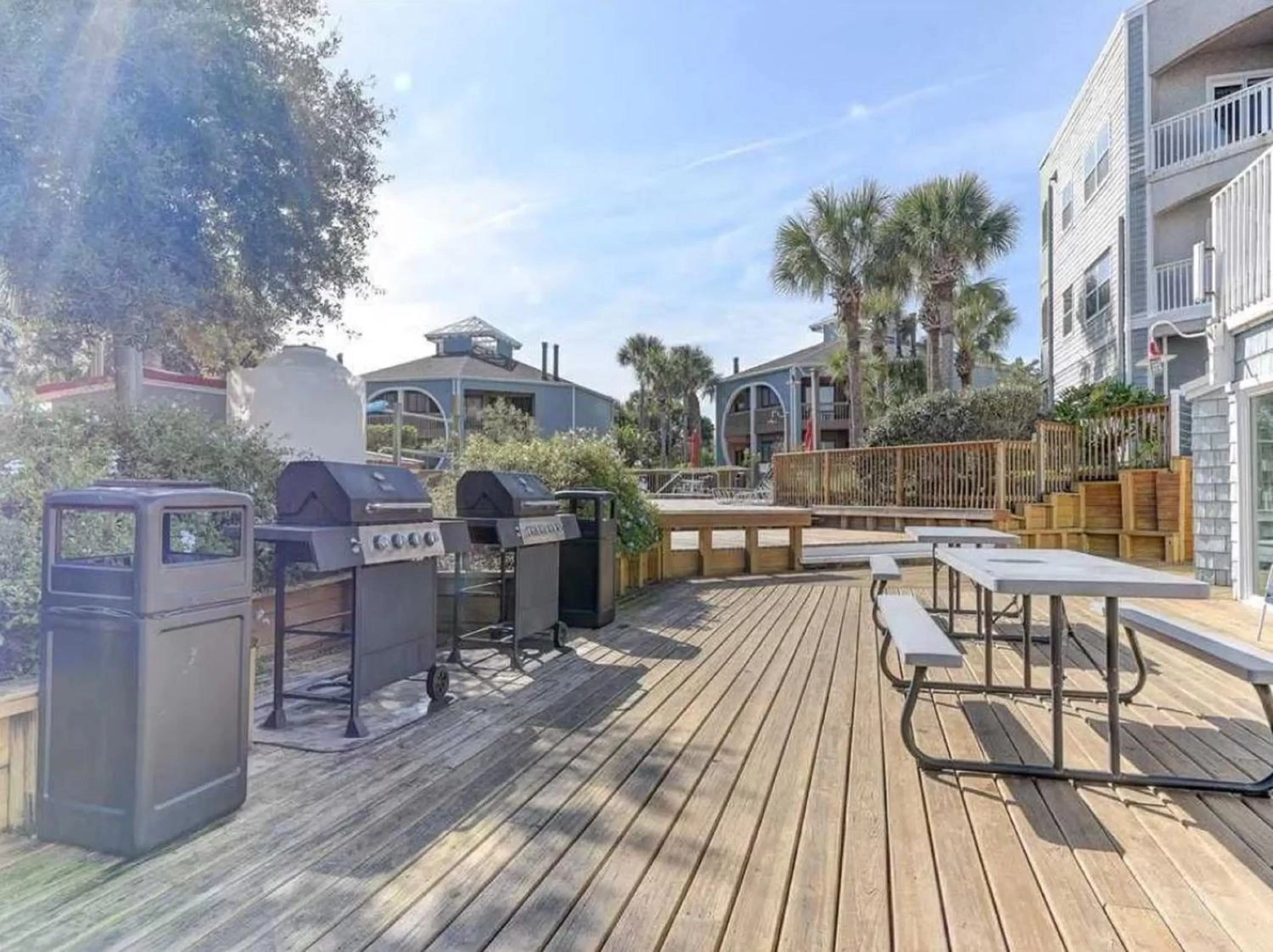 BBQ facilities in Ocean Gate at Hibiscus Resort