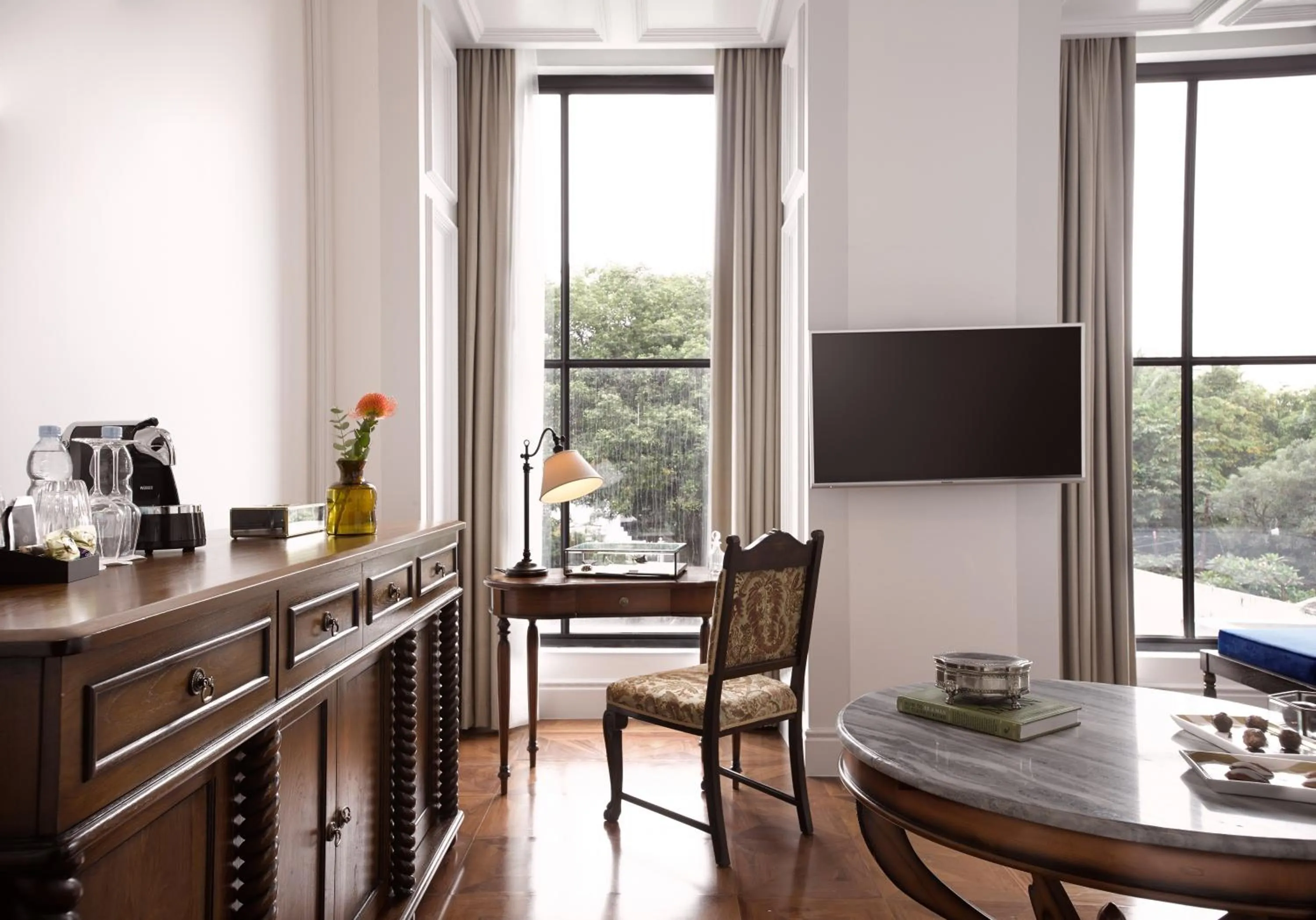 Bedroom in The Gunawarman