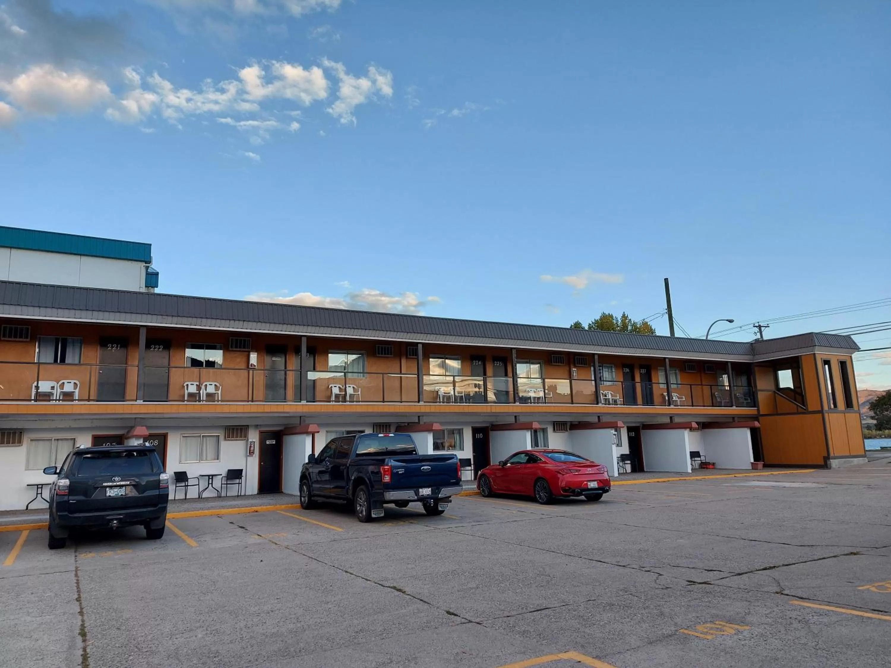 Property building in Richter Pass Beach Resort