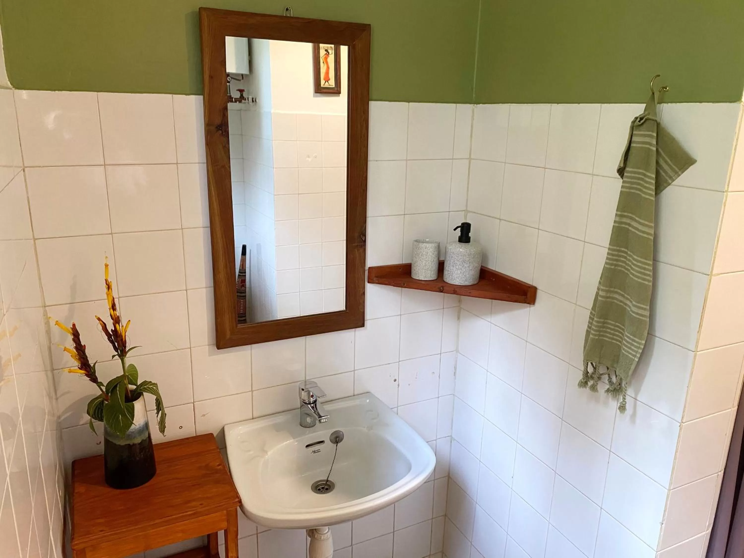 Bathroom in Utamaduni House B&B